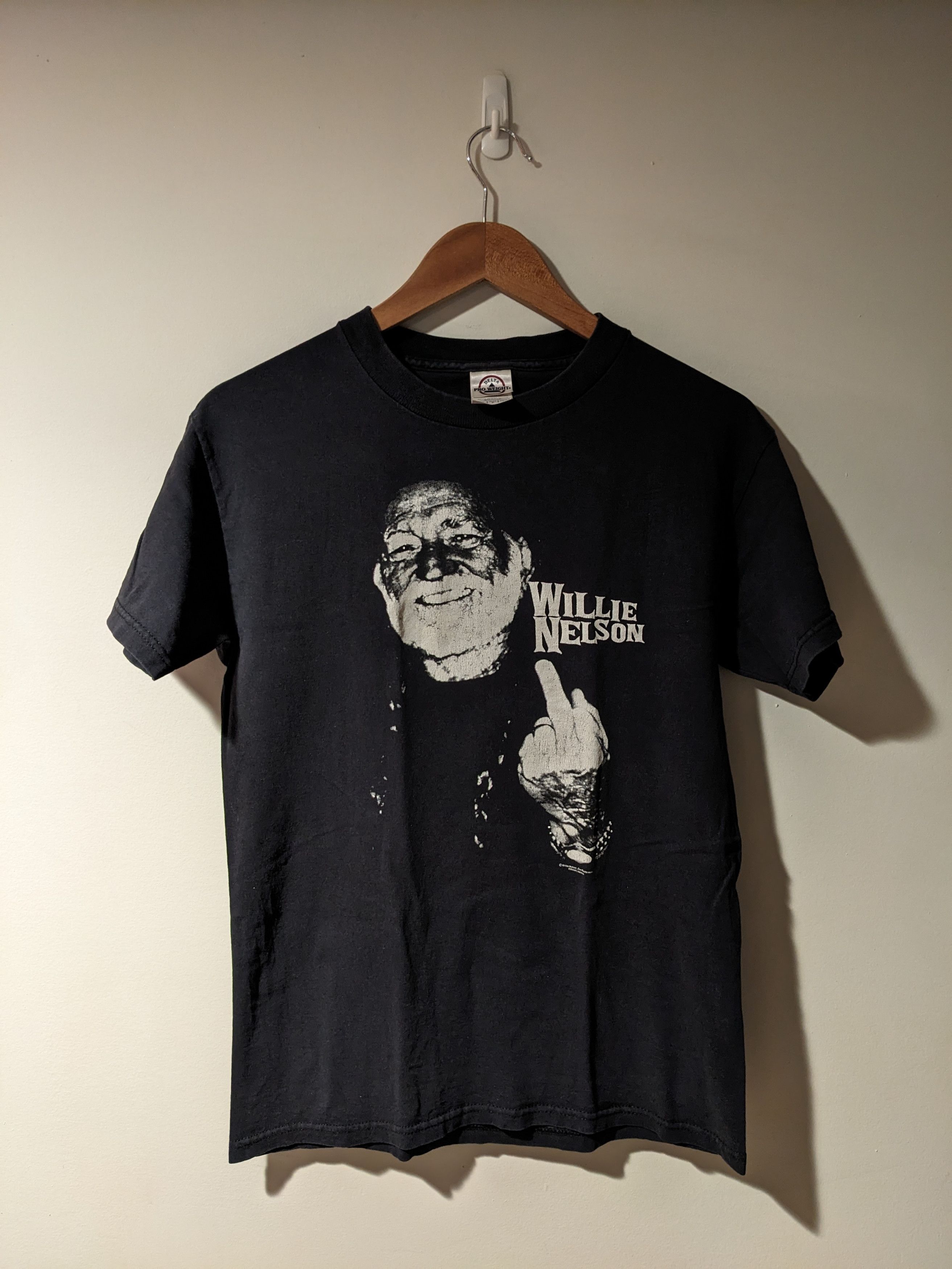 Band Tees Vintage Y2K Willie Nelson Middle Finger Country T-Shirt Size US S / EU 44-46 / 1 - 1 Thumbnail