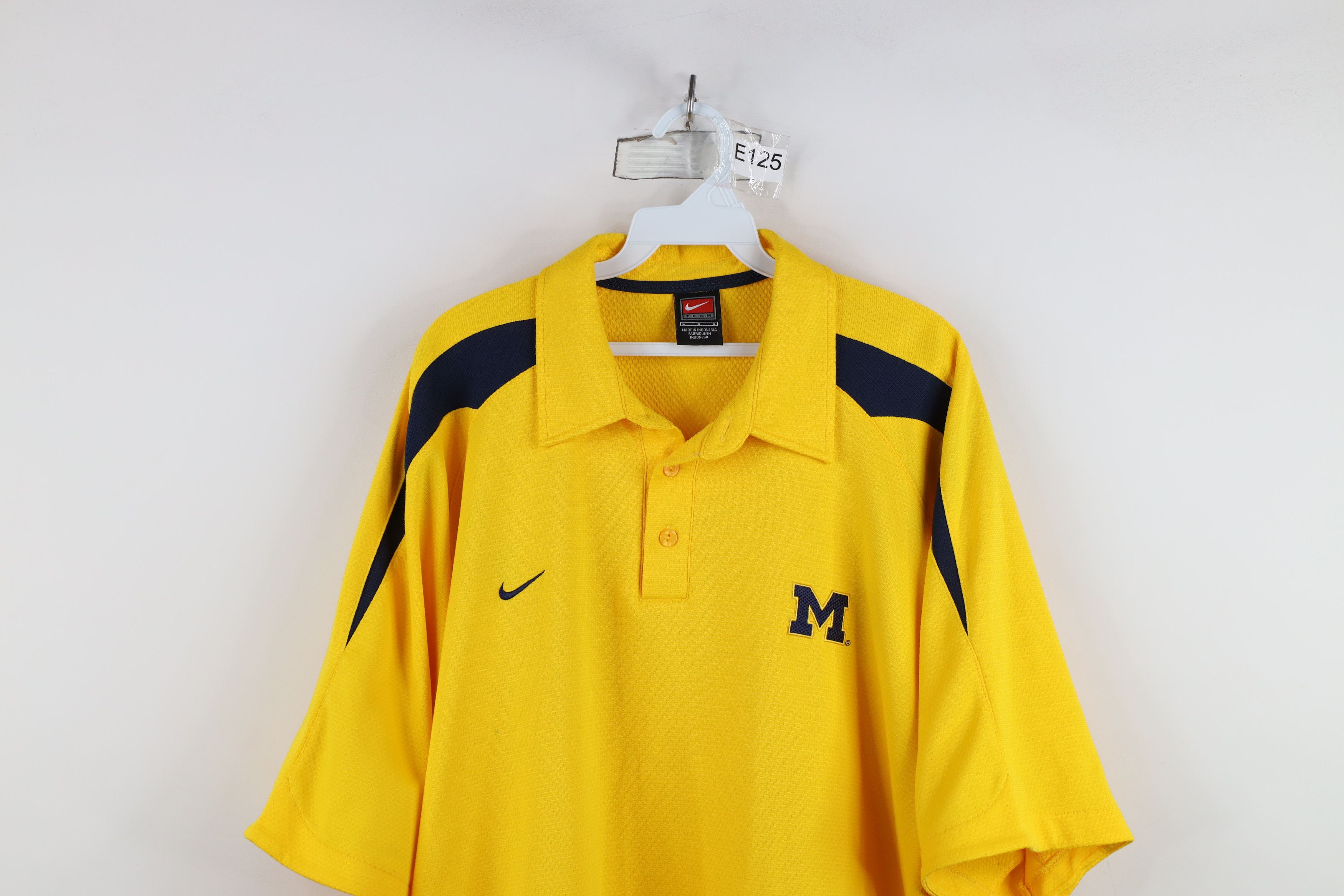 Nike Vintage Nike Mini Swoosh University of Michigan Thermal Polo Size US L / EU 52-54 / 3 - 2 Thumbnail
