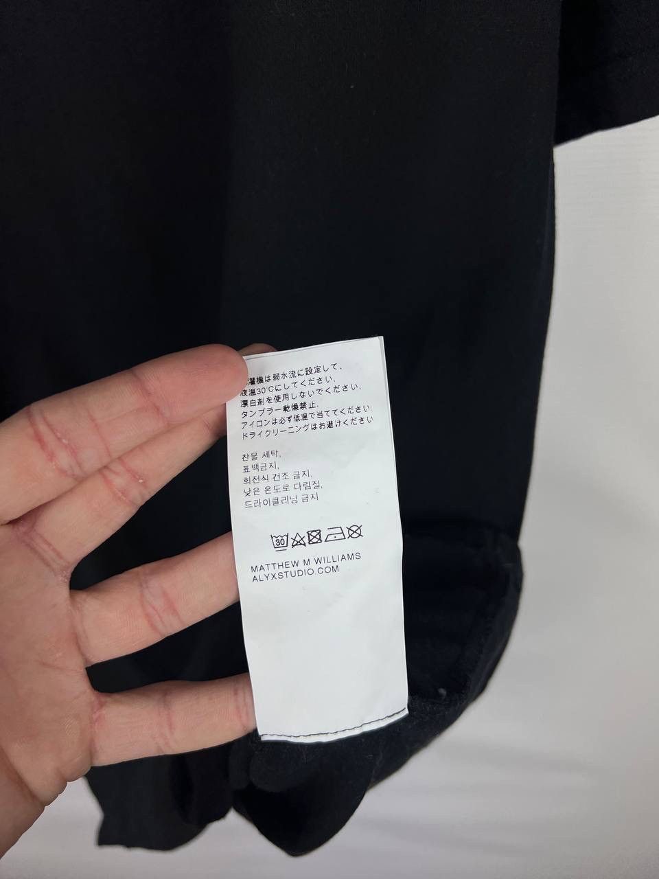 1017 ALYX 9SM 1017 ALYX 9SM visual streetwear t-shirt size L Size US L / EU 52-54 / 3 - 6 Thumbnail