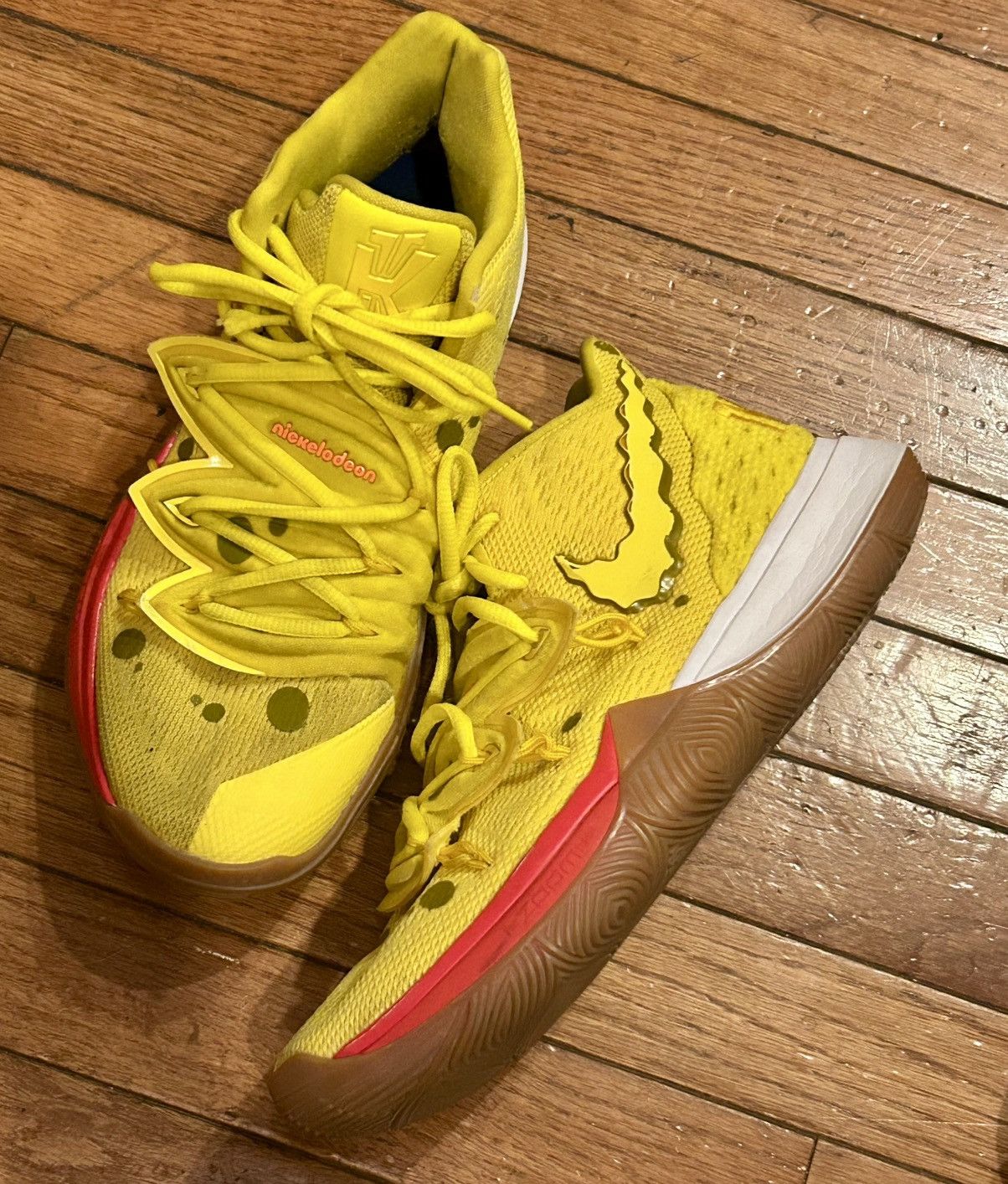 Nike Nike SpongeBob SquarePants x Kyrie 5 Size US 7.5 / EU 40-41 - 9 Thumbnail