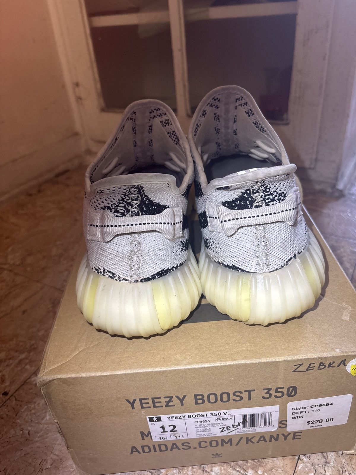 Adidas ADIDAS YEEZY 350 v2 Zebra Size US 12 / EU 45 - 5 Thumbnail