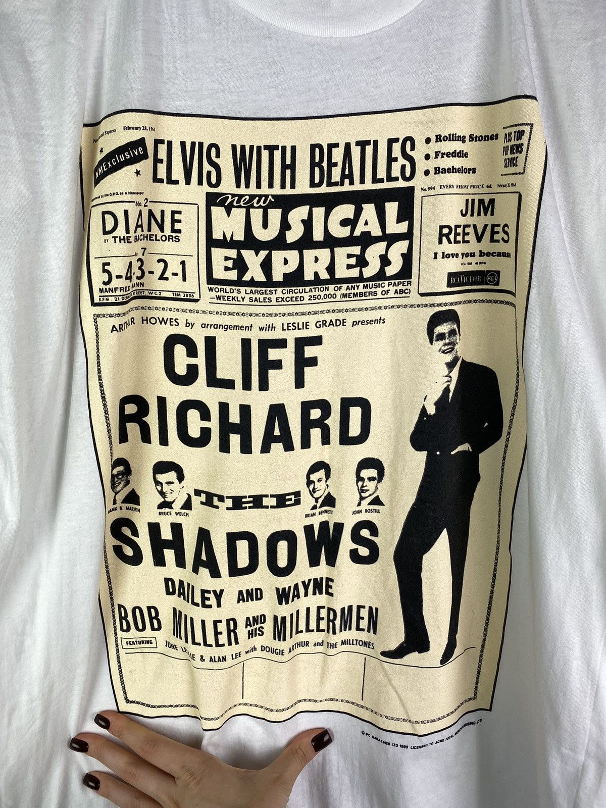 Band Tees Cliff Richard vintage 1990 band t shirt size XXL Size US XXL / EU 58 / 5 - 7 Thumbnail
