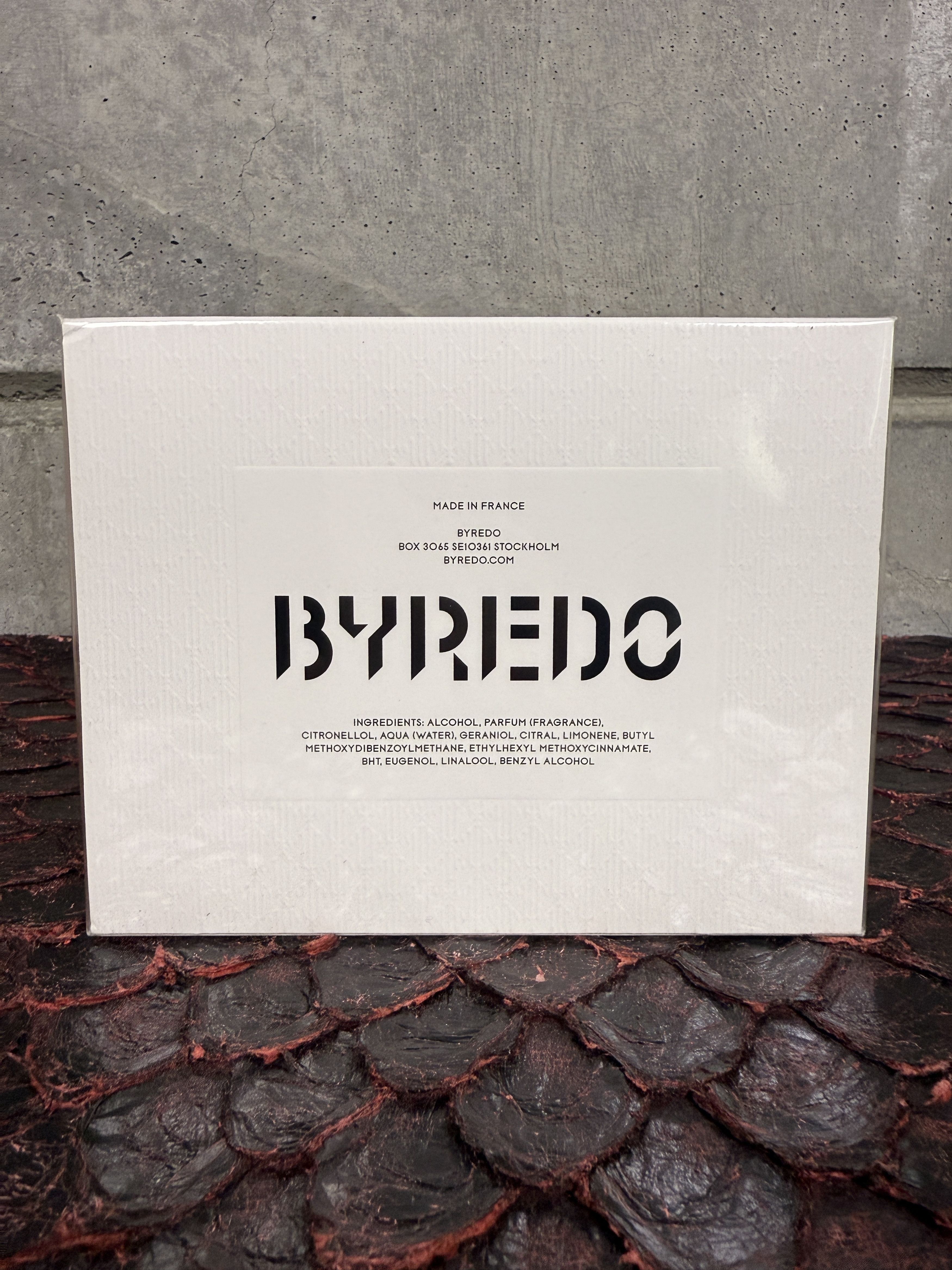 Byredo Byredo Lil Fleur Eau De Parfum 100 ml / 3.3 fl. oz. Size ONE SIZE - 7 Thumbnail