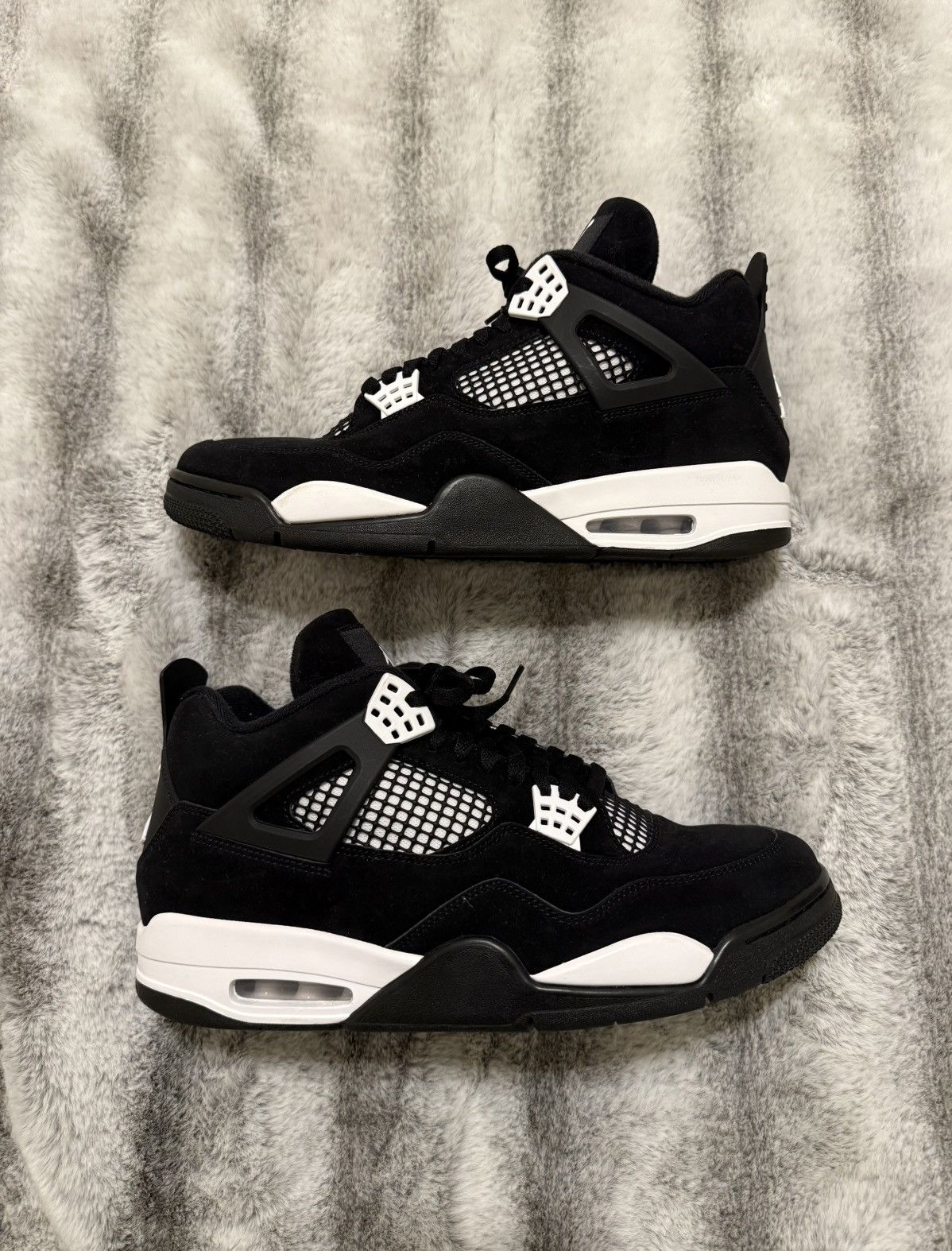 Jordan Brand Air Jordan 4 Retro ‘White Thunder’ Size US 12.5 / EU 45-46 - 1 Thumbnail