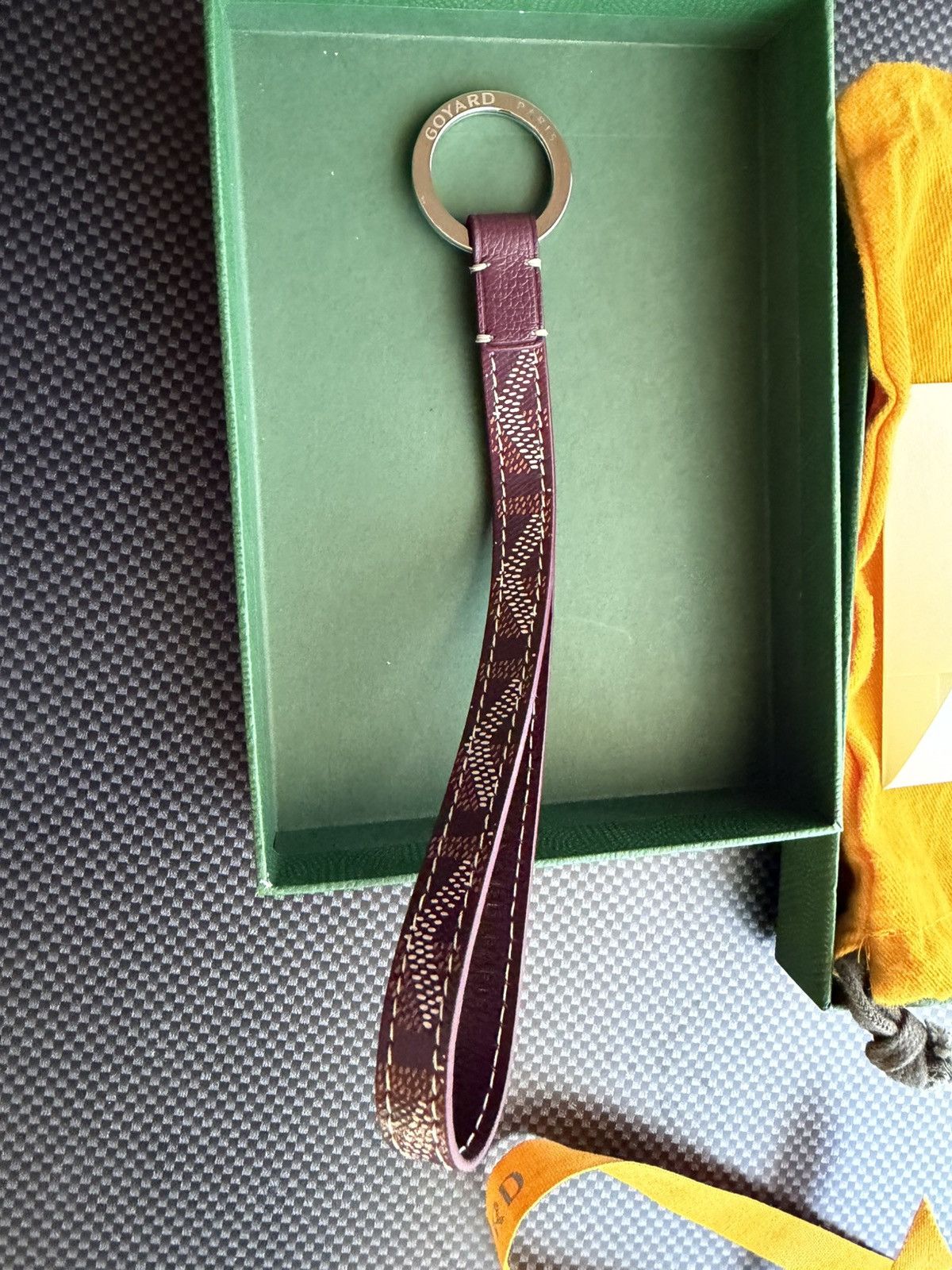 Goyard Goyard Burgundy “Sesame” Key Holder - Brand New (2016) Size ONE SIZE - 7 Thumbnail