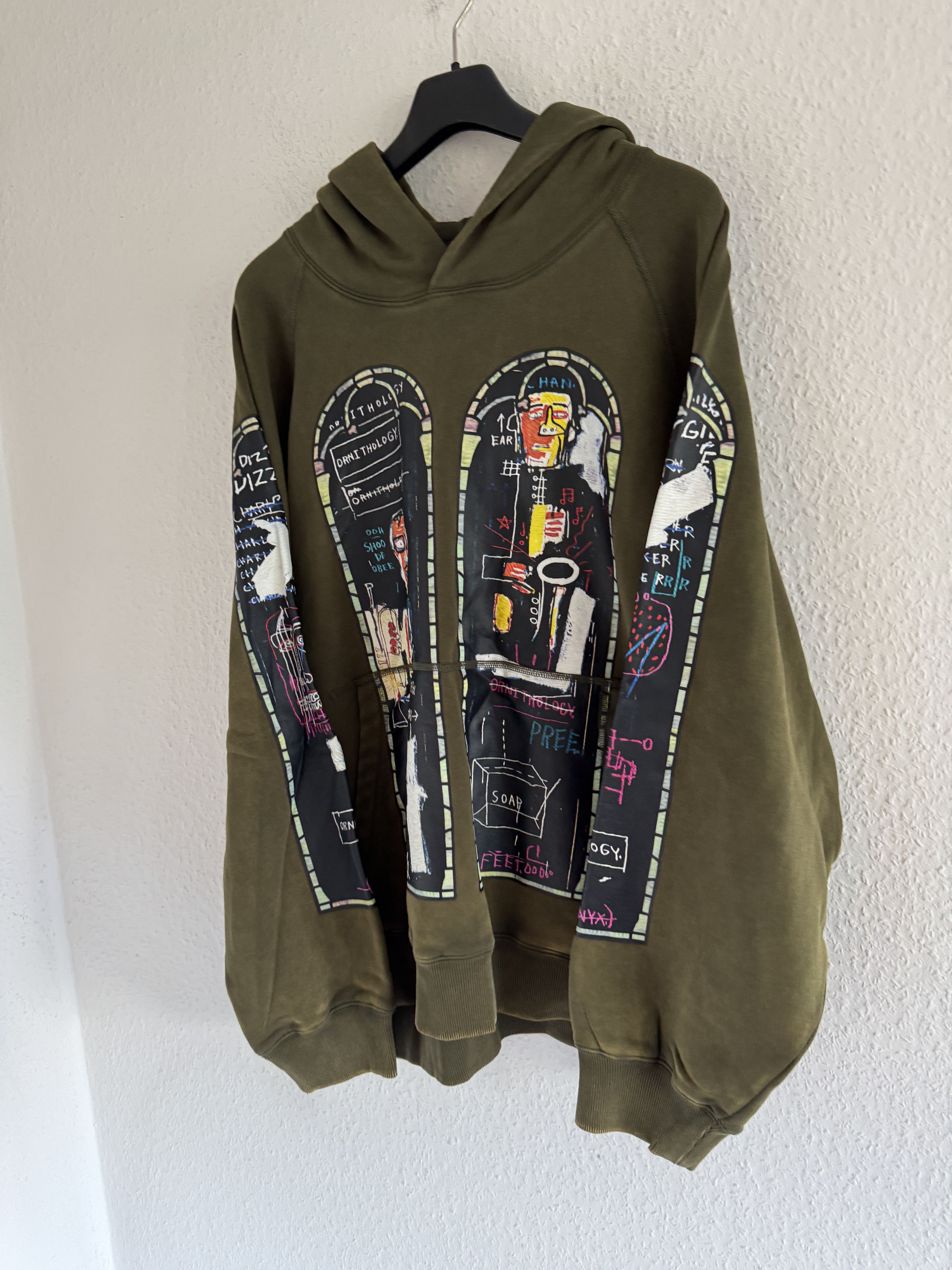 H&M × Jean-Michel Basquiat × Who Decides War Olive Graphic Hooded Sweatshirt Size US XXL / EU 58 / 5 - 2 Thumbnail