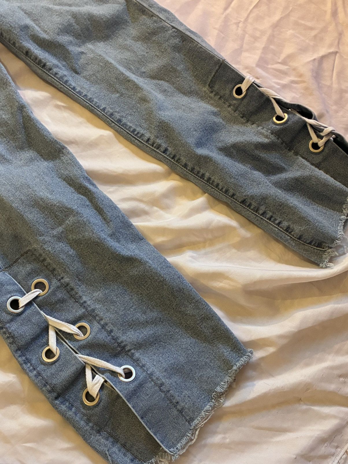 Other No Boundaries Lace Up Jeans Size 27" / US 4 / IT 40 - 3 Thumbnail