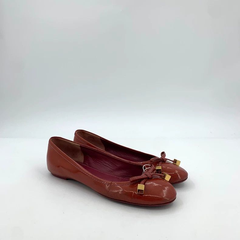 Louis Vuitton Louis Vuitton Red Bow Round Toe Casual Flat Shoes Size US 6.5 / IT 36.5 - 2 Thumbnail