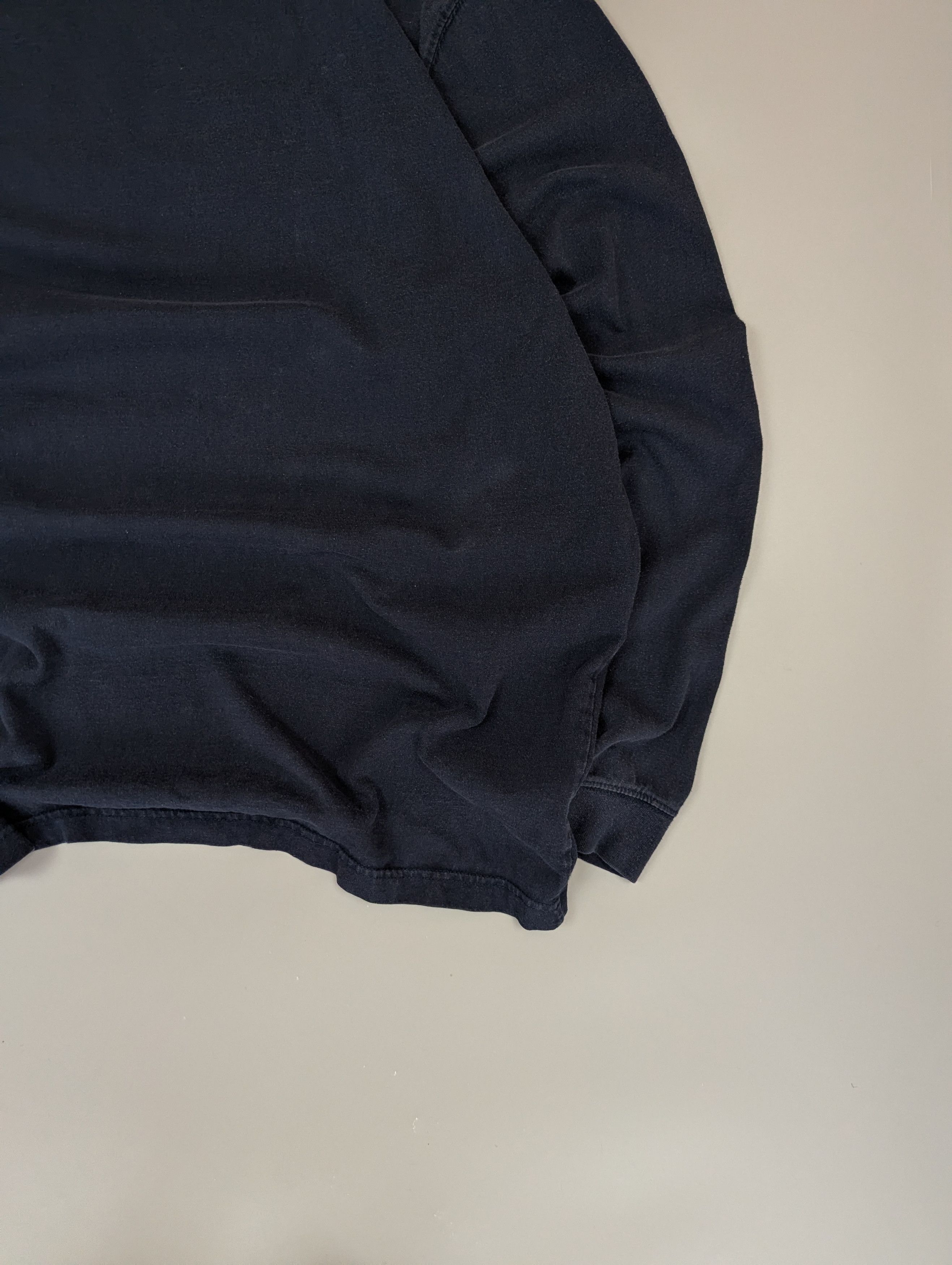 Carhartt Carhartt Vintage Faded Navy T-Shirt Distressed Workwear L/XL Size US XL / EU 56 / 4 - 13 Thumbnail