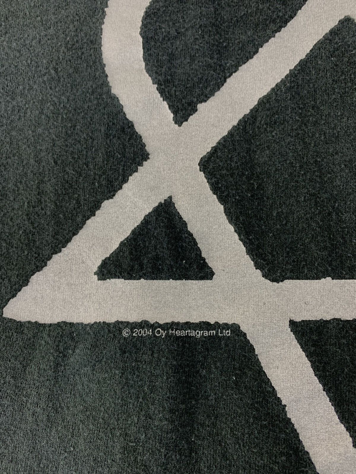 Band Tees Vintage 2004 Him Band Oy Heartagram Big Logo Black Tee Size US M / EU 48-50 / 2 - 5 Thumbnail