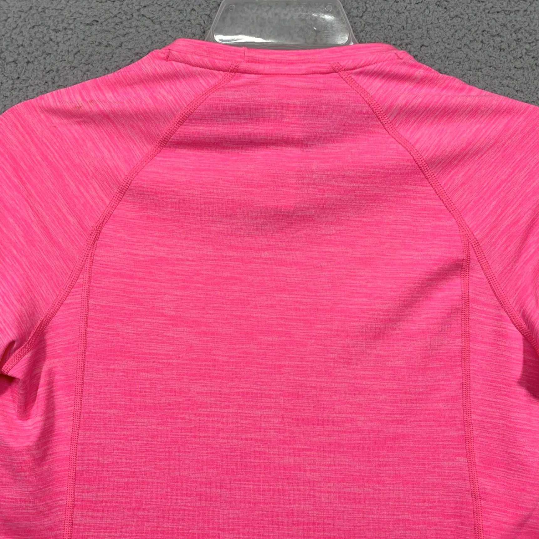 Under Armour Under Armour Women's Athletic Top Heather Pink HeatGear Long Sleeve Crew Neck M Size Size M / US 6-8 / IT 42-44 - 5 Thumbnail