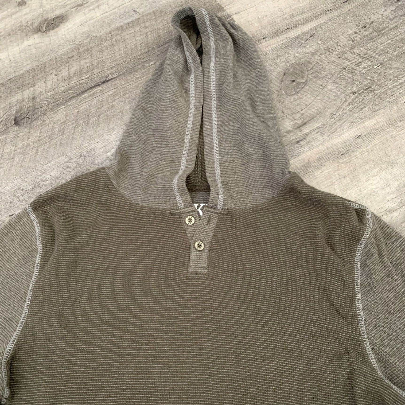 Buckle Black BKE Buckle T-Shirt Mens M Green Henley Long Sleeve Waffle Knit Regular Fit Bod Size US M / EU 48-50 / 2 - 3 Thumbnail