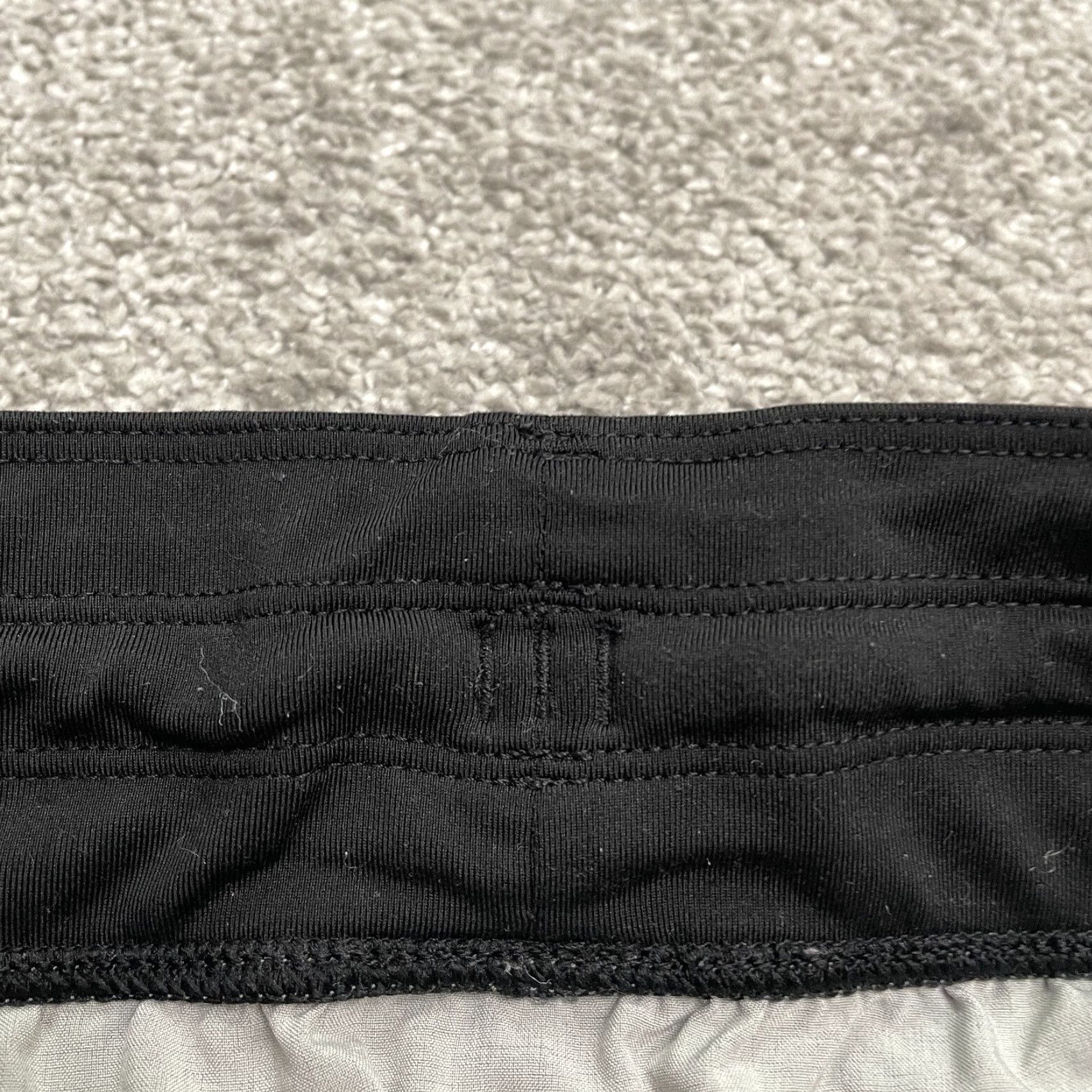 Lululemon Lululemon Active Shorts Mens M Gray Zip Pockets Stretch Drawstring 30x11 Short Athletic Size US 31 - 6 Thumbnail