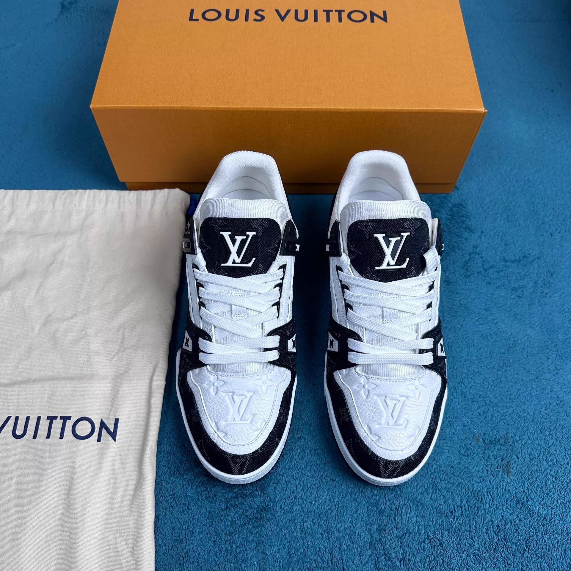 Louis Vuitton LV Trainer BW Panda Denim Print 42 Size US 9 / EU 42 - 1 Thumbnail