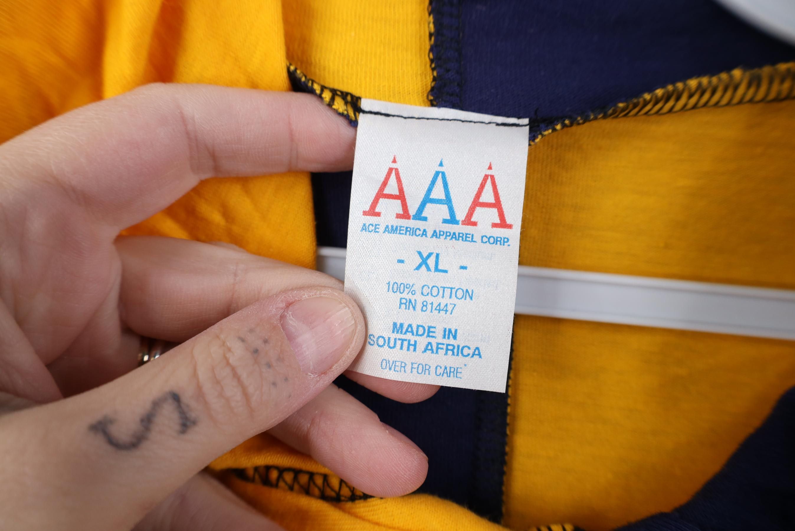 Vintage Deadstock Vintage 90s University of Michigan Hooded T-Shirt Size US XL / EU 56 / 4 - 7 Thumbnail