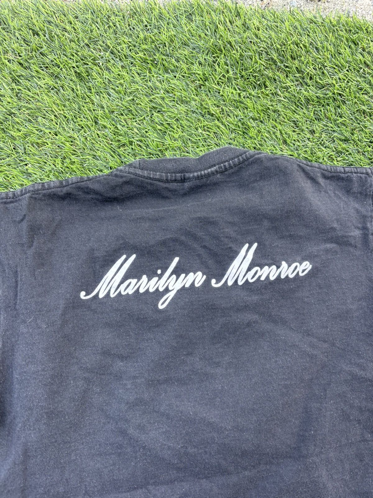 Vintage Vintage Marilyn Monroe Tshirt Size US S / EU 44-46 / 1 - 2 Thumbnail