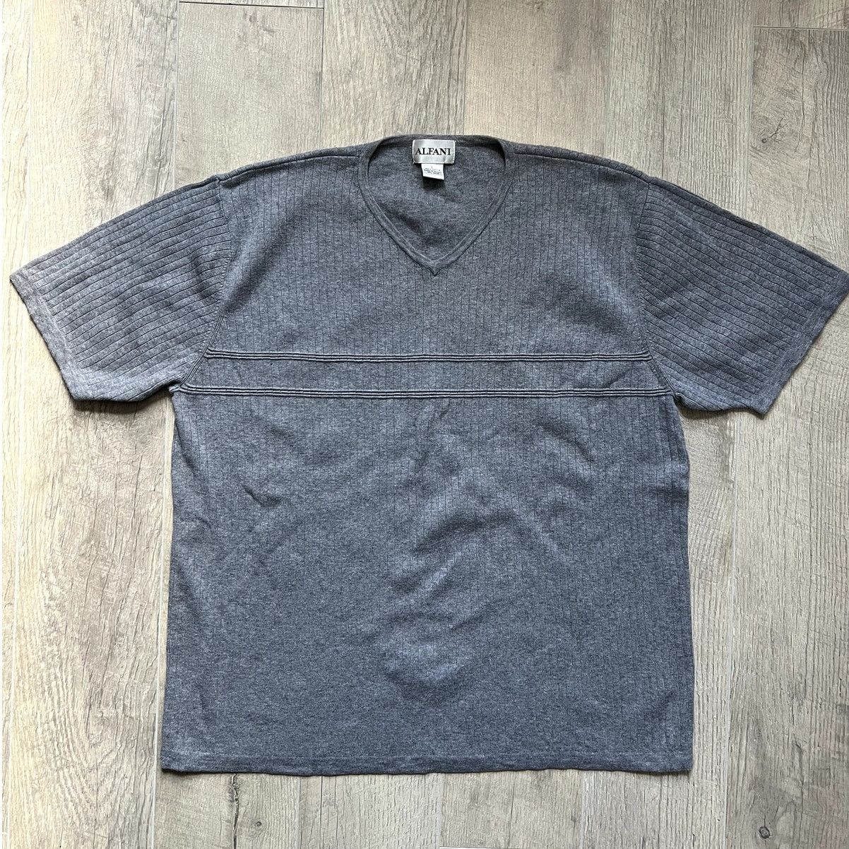 Alfani Grey Knit Short Sleeve V-neck Tee Size US L / EU 52-54 / 3 - 2 Thumbnail