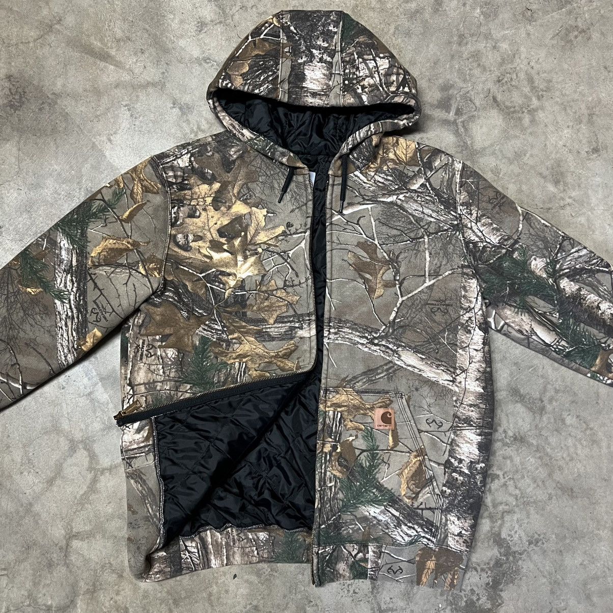 Carhartt × Carhartt Wip × Vintage Vintage Carhartt Real-Tree Camouflage Hooded Jacket Size US M / EU 48-50 / 2 - 4 Thumbnail