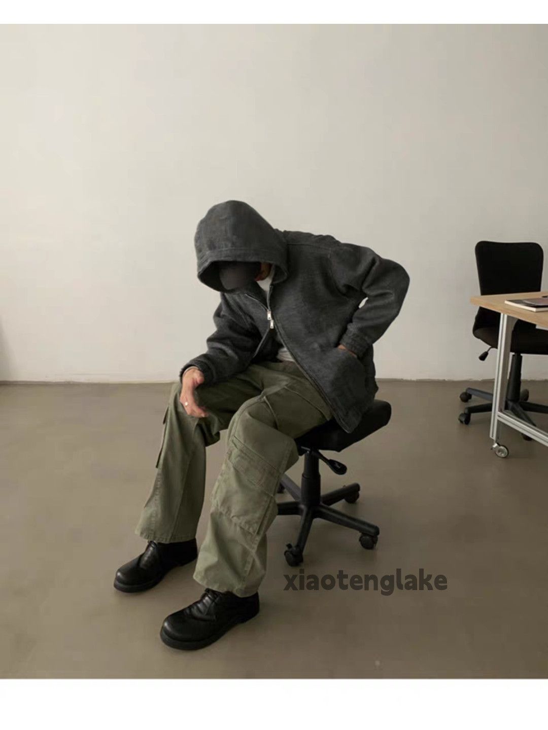 Designer Unisex military outdoor tactical cargo loose baggy pants Size US 32 / EU 48 - 2 Thumbnail