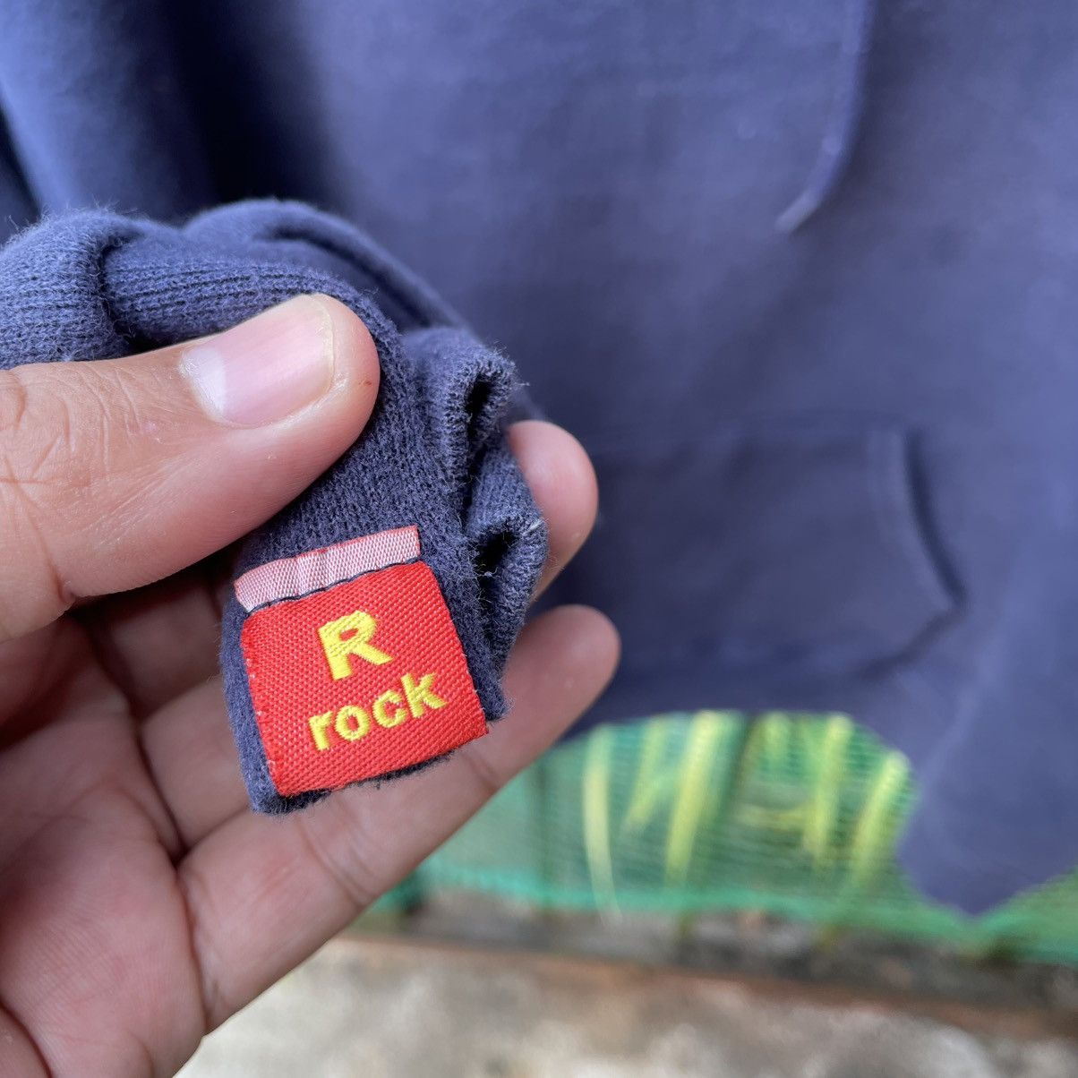 Vintage 🔥Vintage 90s Rock Hard Survival Center Logo Pullover Hoodie Size US L / EU 52-54 / 3 - 9 Thumbnail
