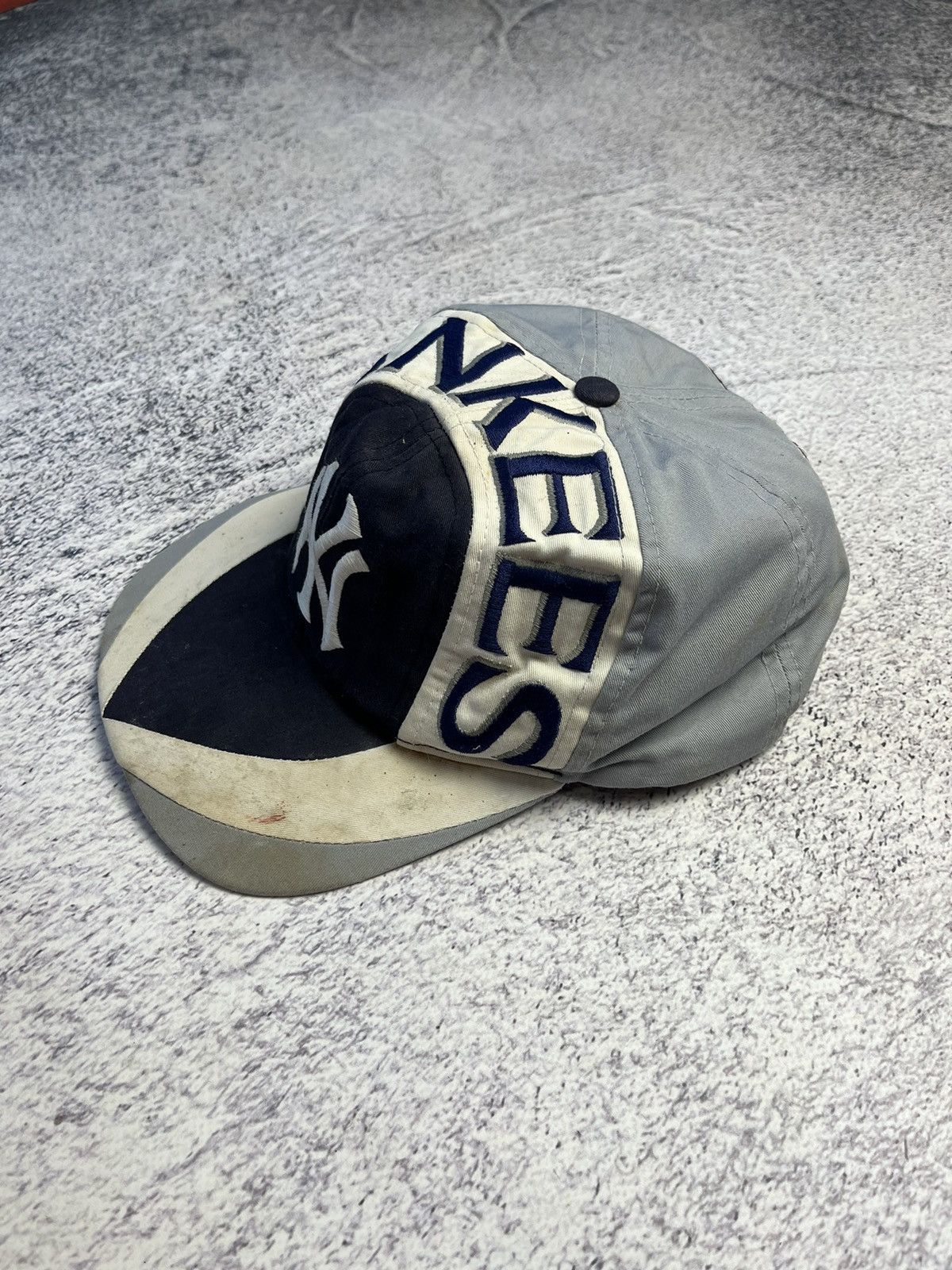 MLB Crazy Vintage Y2K New York Yankees Cap Drill Graffiti Style Size ONE SIZE - 2 Thumbnail