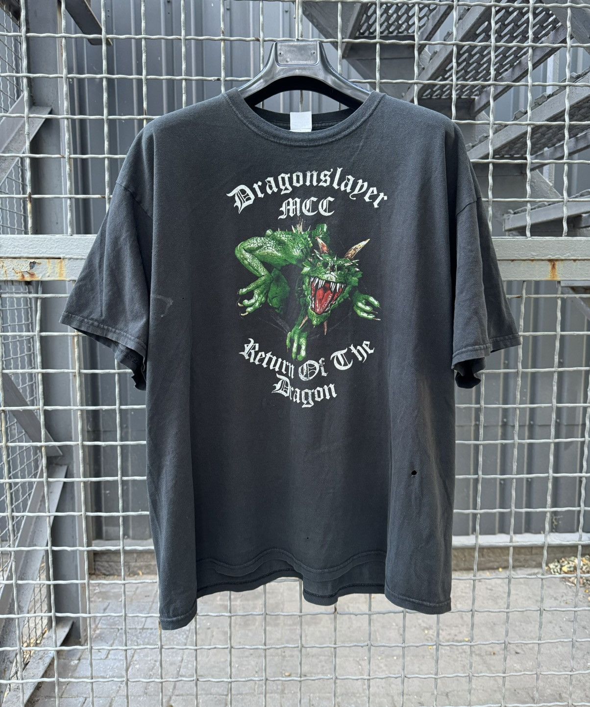 Band Tees × Vintage Vintage 2006 Dragonslayer MCC England Tour T Shirt Y2K Size US XXL / EU 58 / 5 - 1 Thumbnail