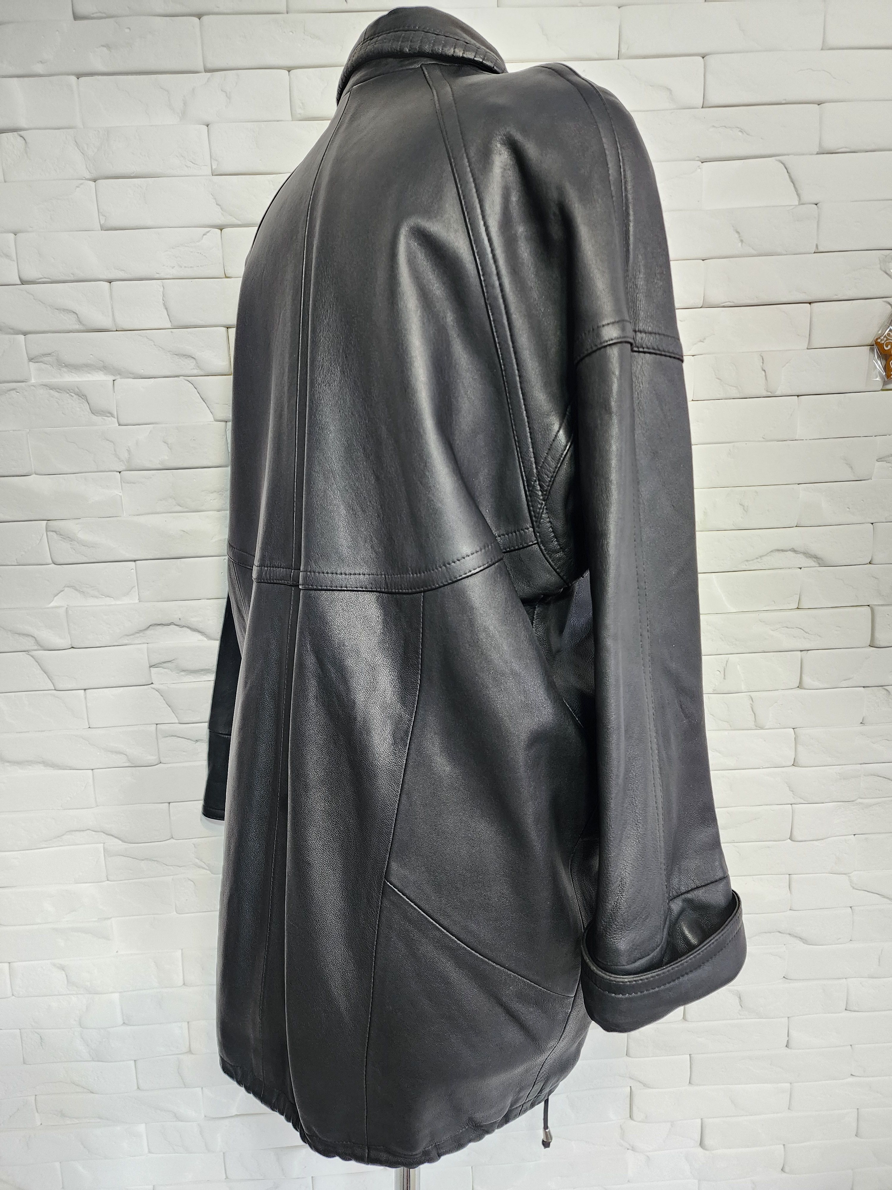 Other Black Leather Jacket: Women's Zippered Leather Coat Size XXL / US 16-18 / IT 52-54 - 5 Thumbnail