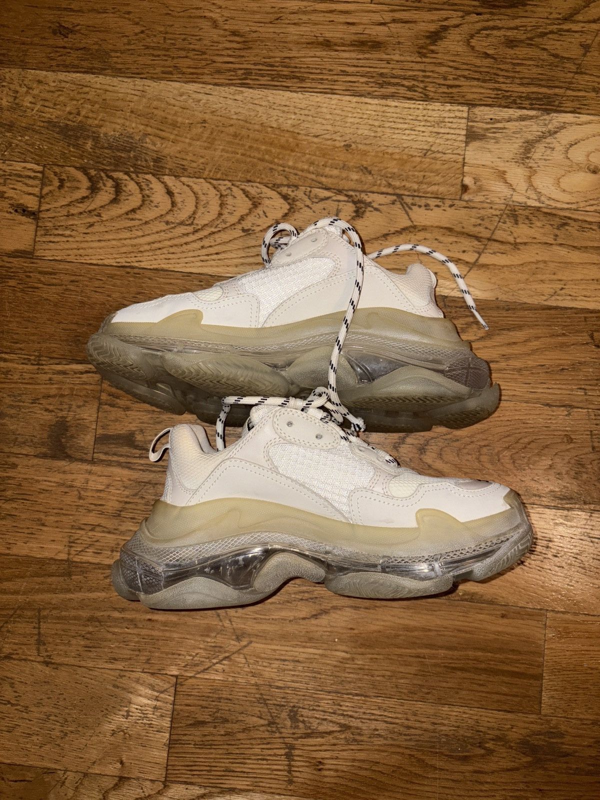 Balenciaga MEN'S TRIPLE S CLEAR SOLE SNEAKER IN WHITE Size US 7 / EU 40 - 3 Thumbnail