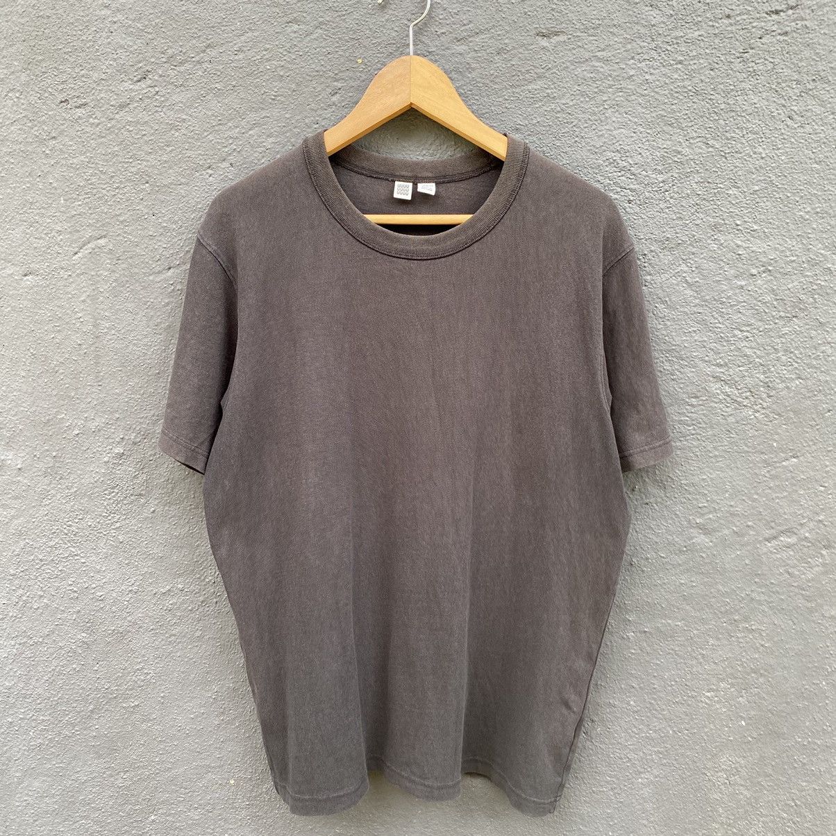 Lemaire × Uniqlo Thrashed Faded Lemaire x Uniqlo ERD GRUNGE PLAIN TEE Size US L / EU 52-54 / 3 - 1 Thumbnail