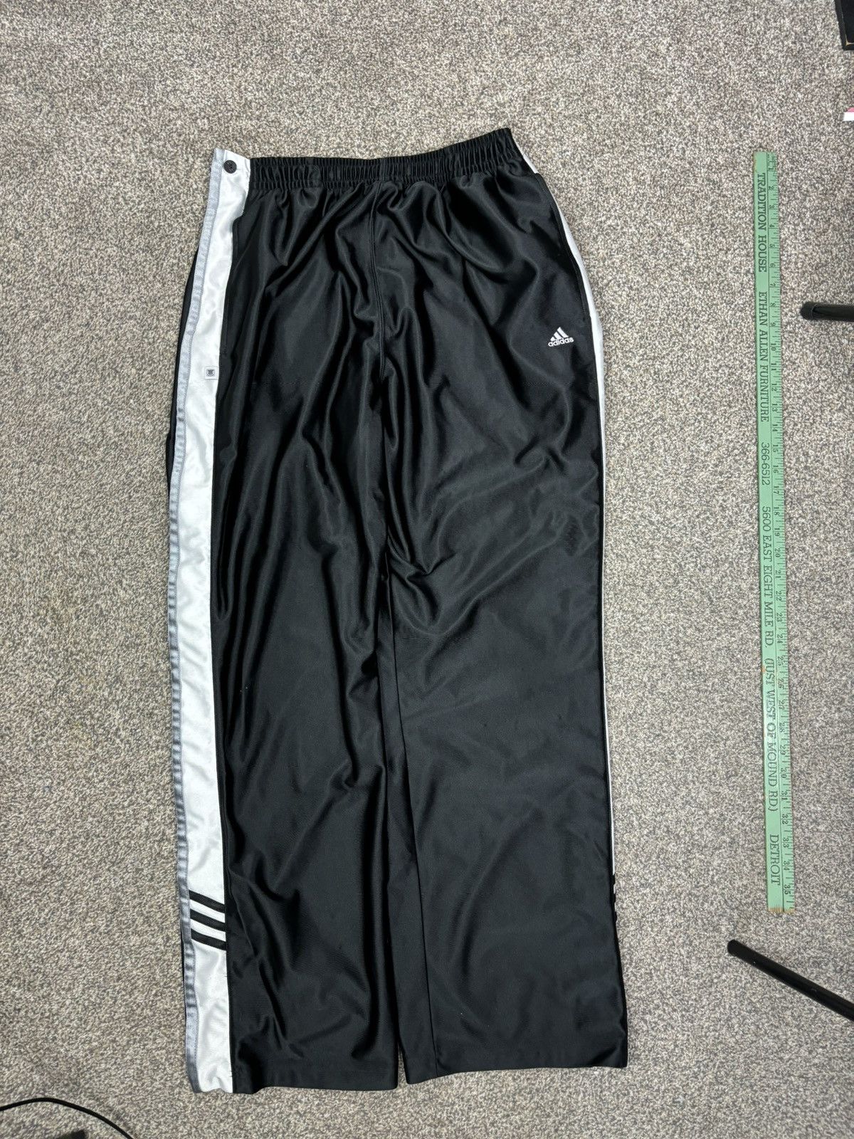 Adidas Vintage adidas hoops basketball black tear away track pants Size US 32 / EU 48 - 8 Thumbnail