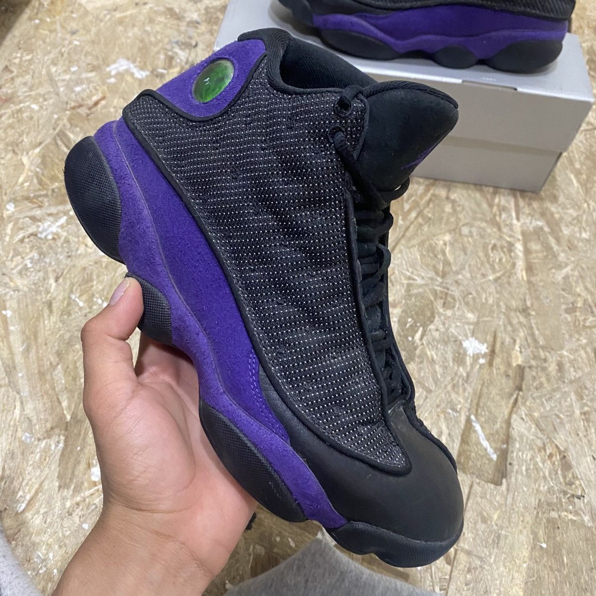Jordan Brand Nike Air Jordan 13 Retro “Court Purple” (2021) – Size 8 – Size US 8 / EU 41 - 3 Thumbnail
