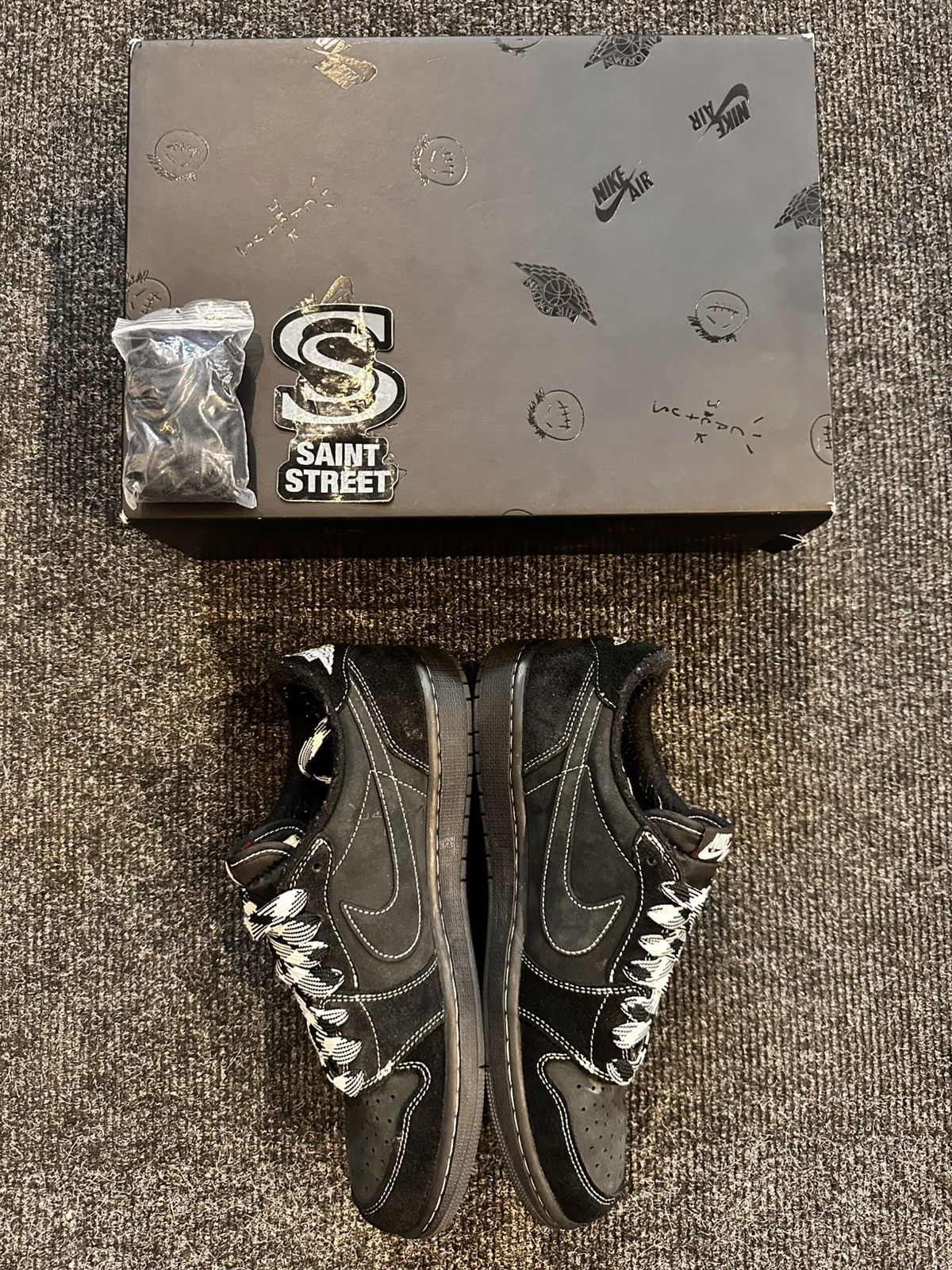 Travis Scott Air Jordan 1 Low X Travis Scott Phantom Size US 10.5 / EU 43-44 - 2 Thumbnail