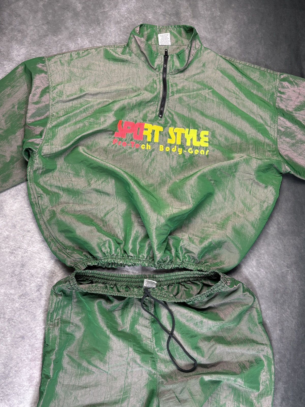Vintage Vintage Surf Style Tracksuit 1980s Two Piece Jacket & Pants Size US L / EU 52-54 / 3 - 21 Thumbnail