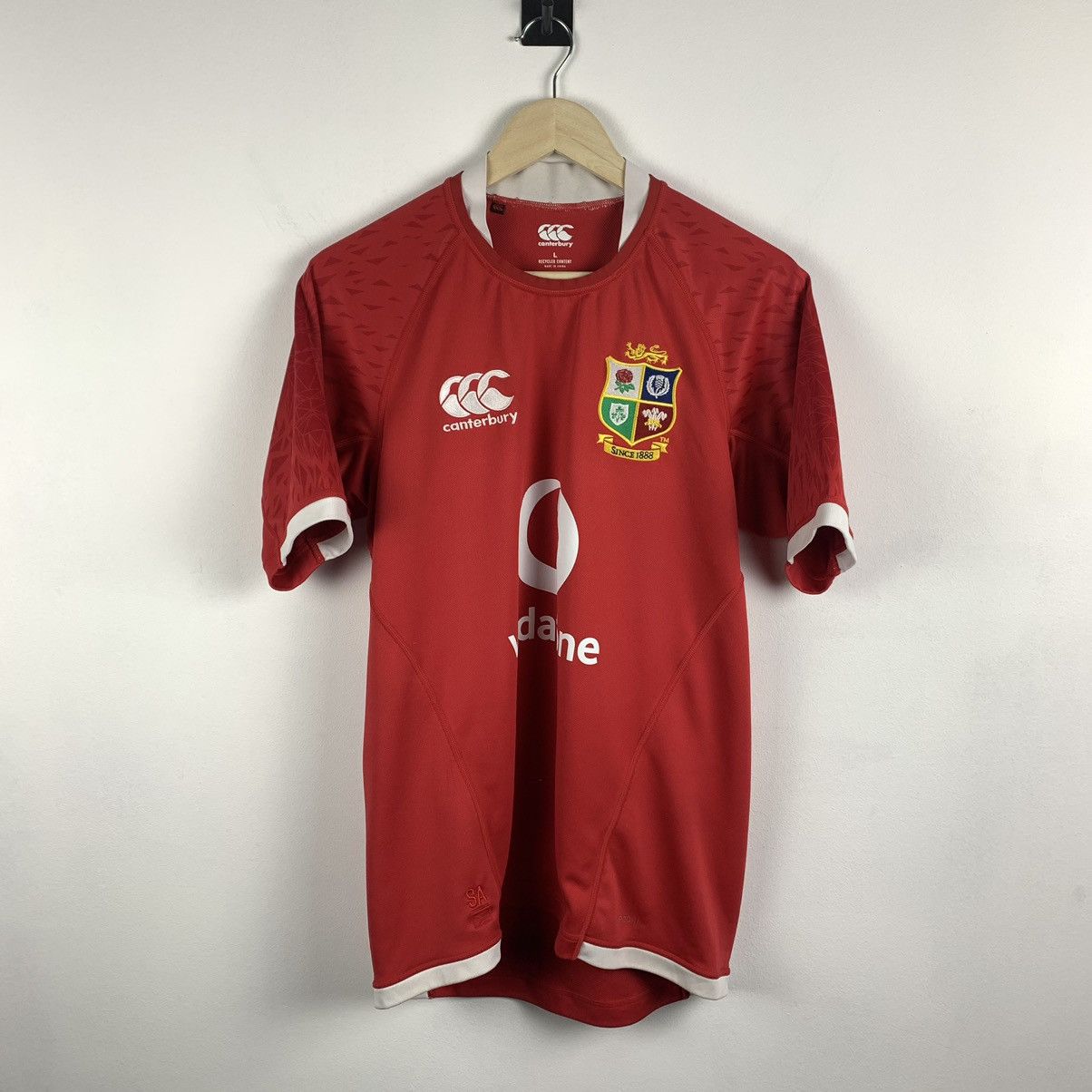 Canterbury of New Zealand Men’s Canterbury British & Irish Lions Rugby Shirt Size L Size US L / EU 52-54 / 3 - 1 Thumbnail