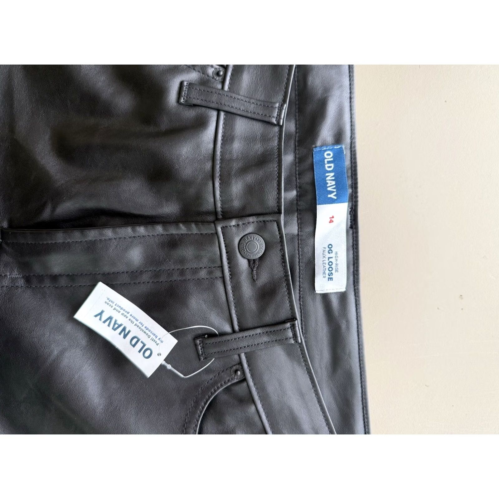 Old Navy Old Navy High Rise OG Loose Black Faux Leather Pant Womens Sz 14 Sexy Goth Size 36" / US 14 / IT 50 - 3 Thumbnail