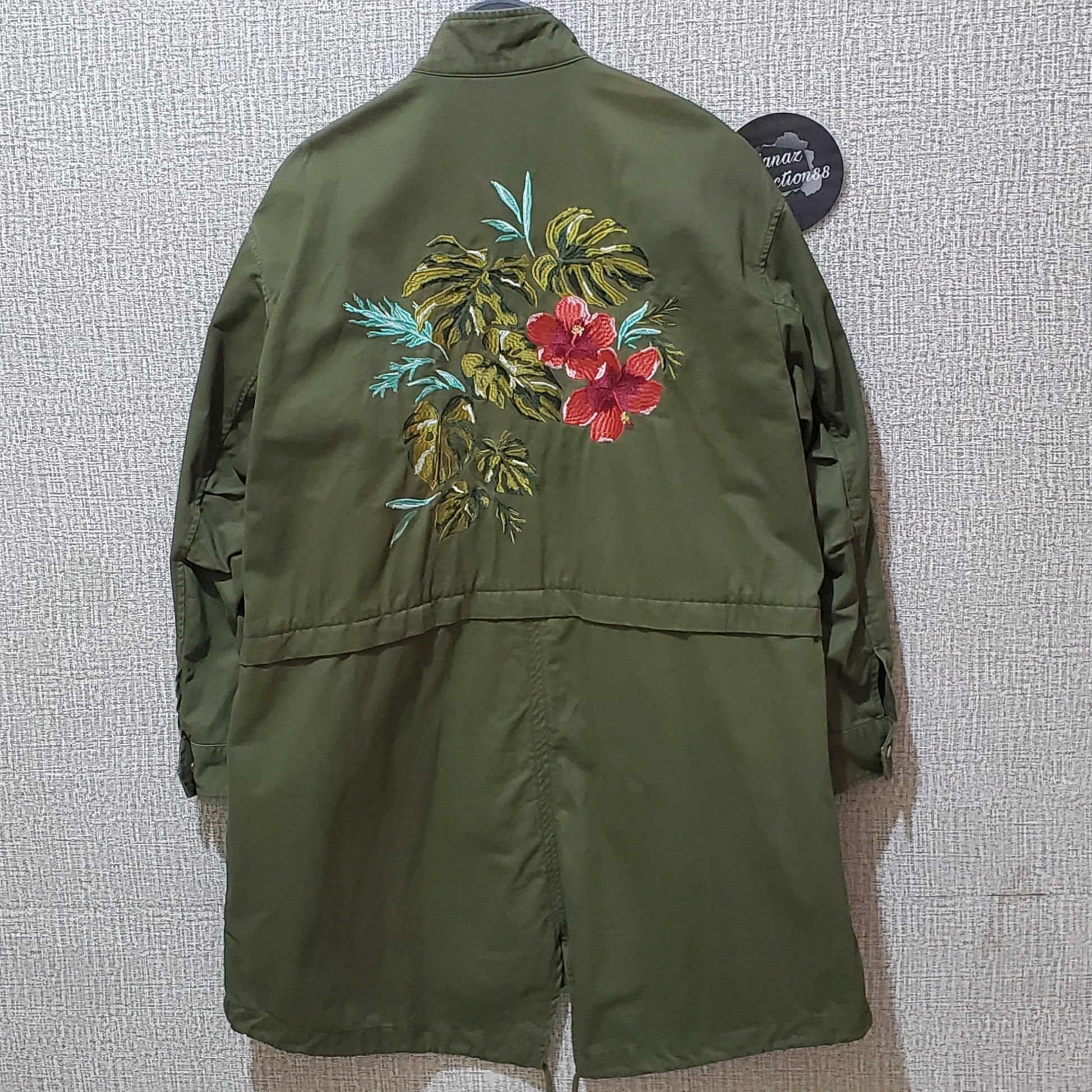 Zara Vintage ZARA BASIC Outer wear Flower Embroidered Mod Coat Size M / US 6-8 / IT 42-44 - 1 Thumbnail