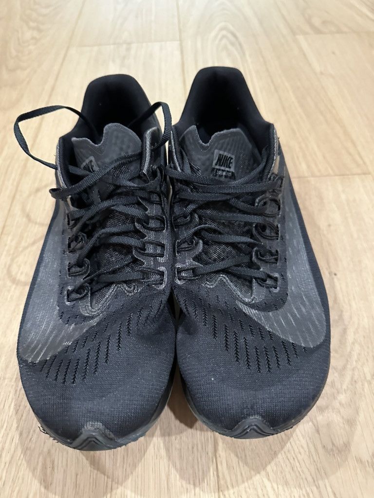 Nike Nike Zoom Fly Triple Black Size US 10.5 / EU 43-44 - 2 Thumbnail