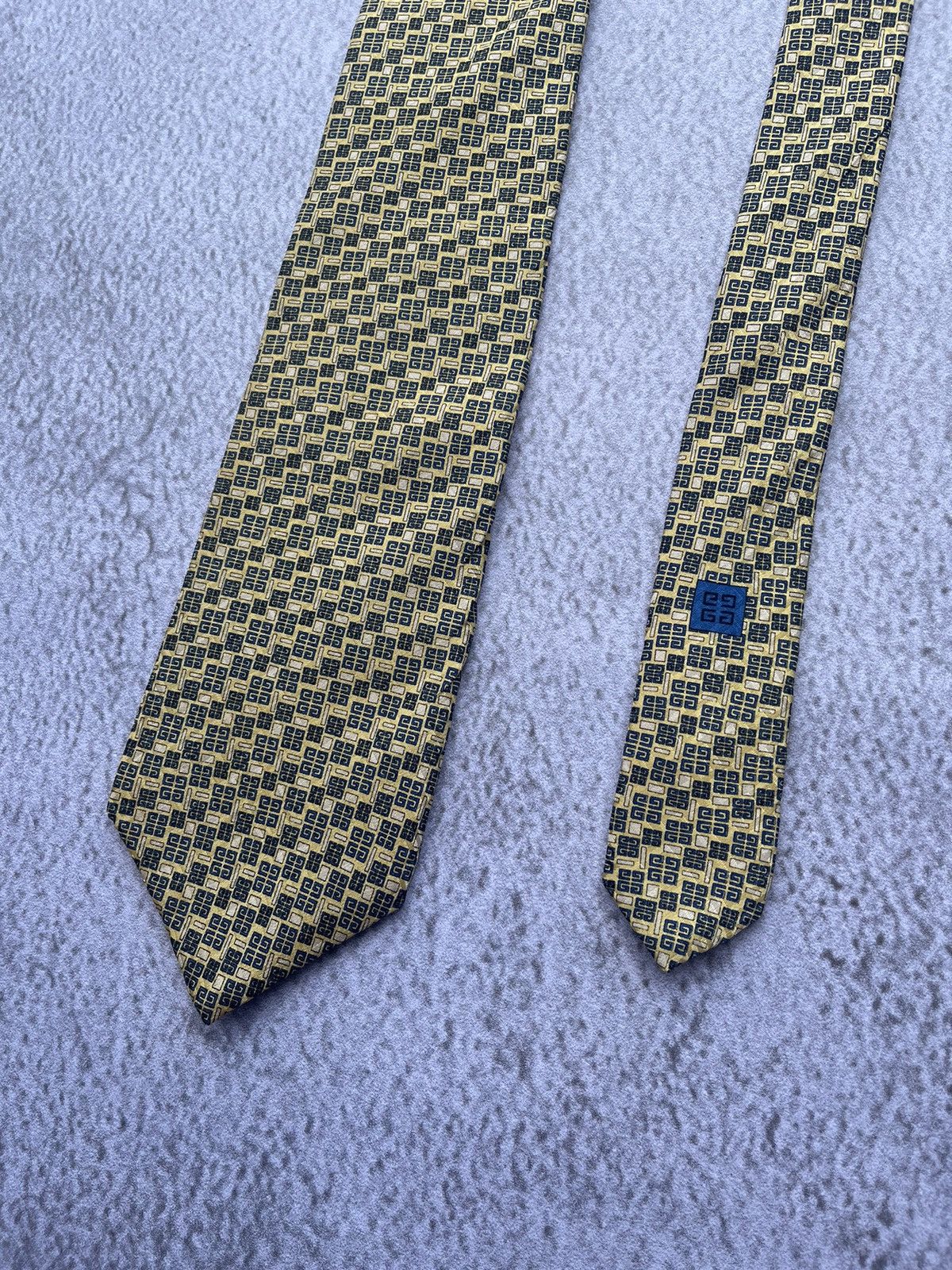 Givenchy × Vintage 🚨 Rare Givenchy Paris Tie Size ONE SIZE - 2 Thumbnail
