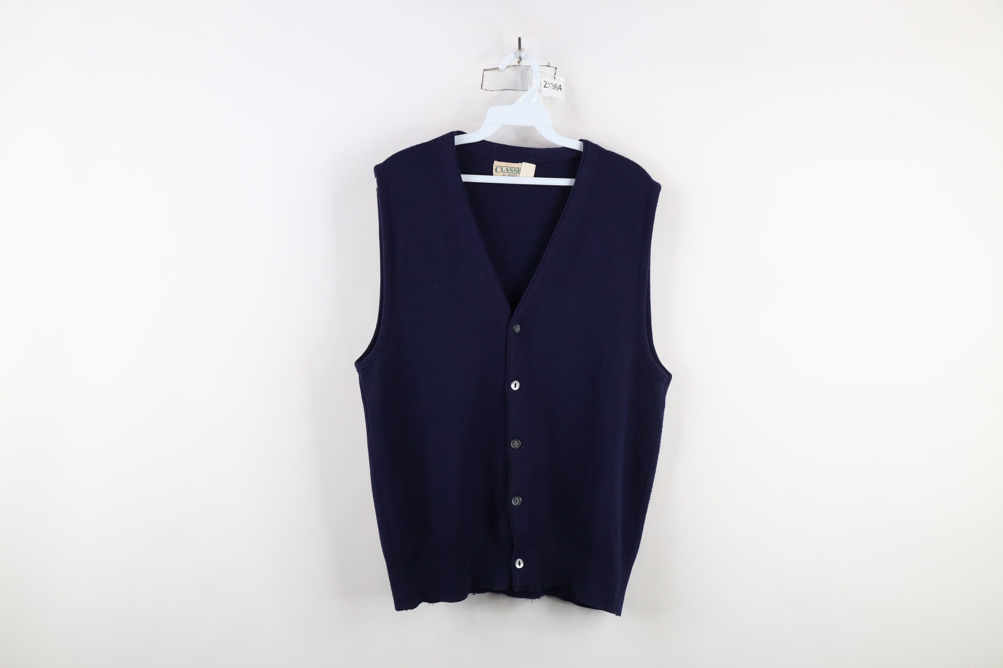 Vintage Vintage 70s Streetwear Blank Knit Cardigan Sweater Vest USA Size US L / EU 52-54 / 3 - 1 Thumbnail