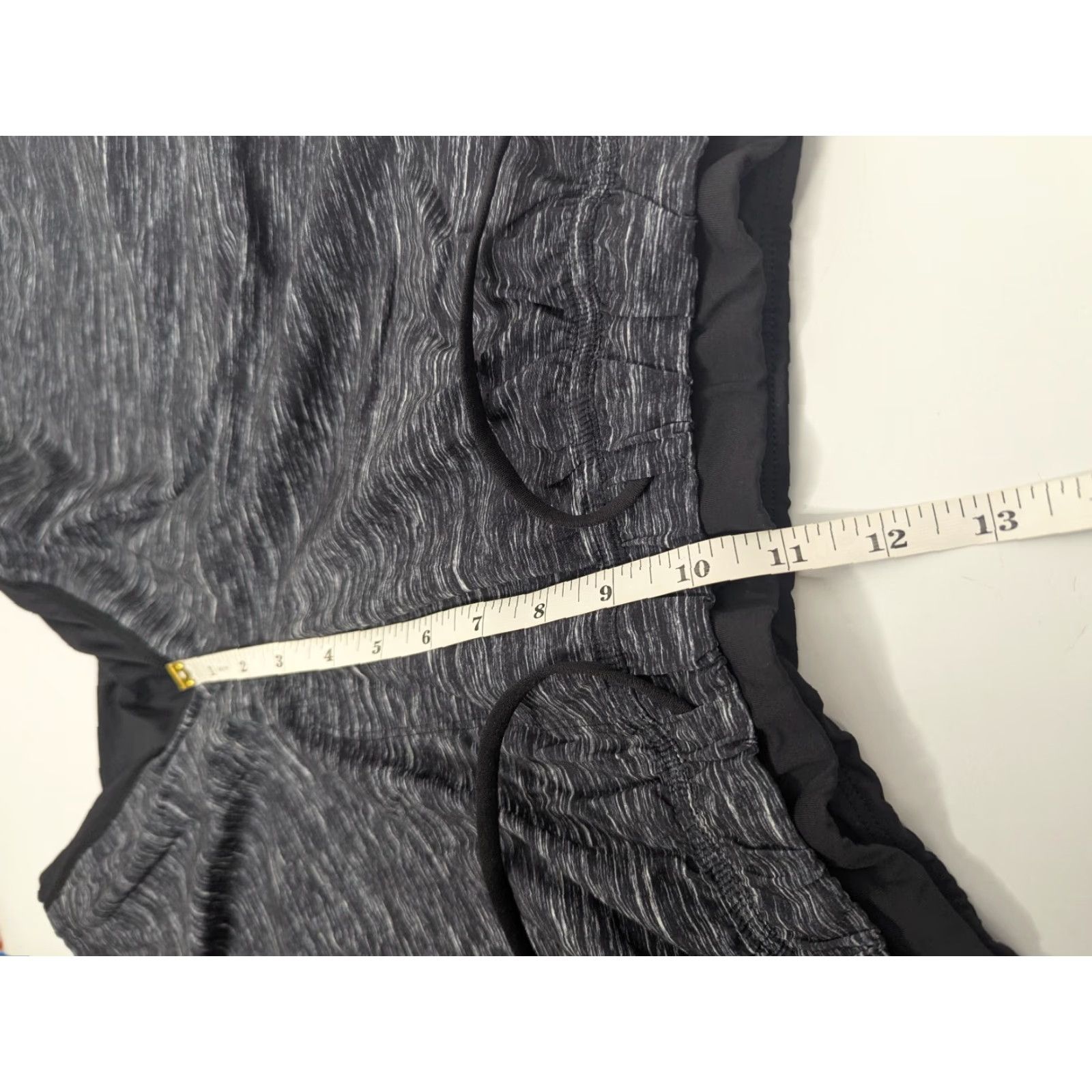 Lululemon Lululemon Running Shorts Space Dye Gray Black Men's Large Gym Athletic Space Mens Size US 33 - 5 Thumbnail