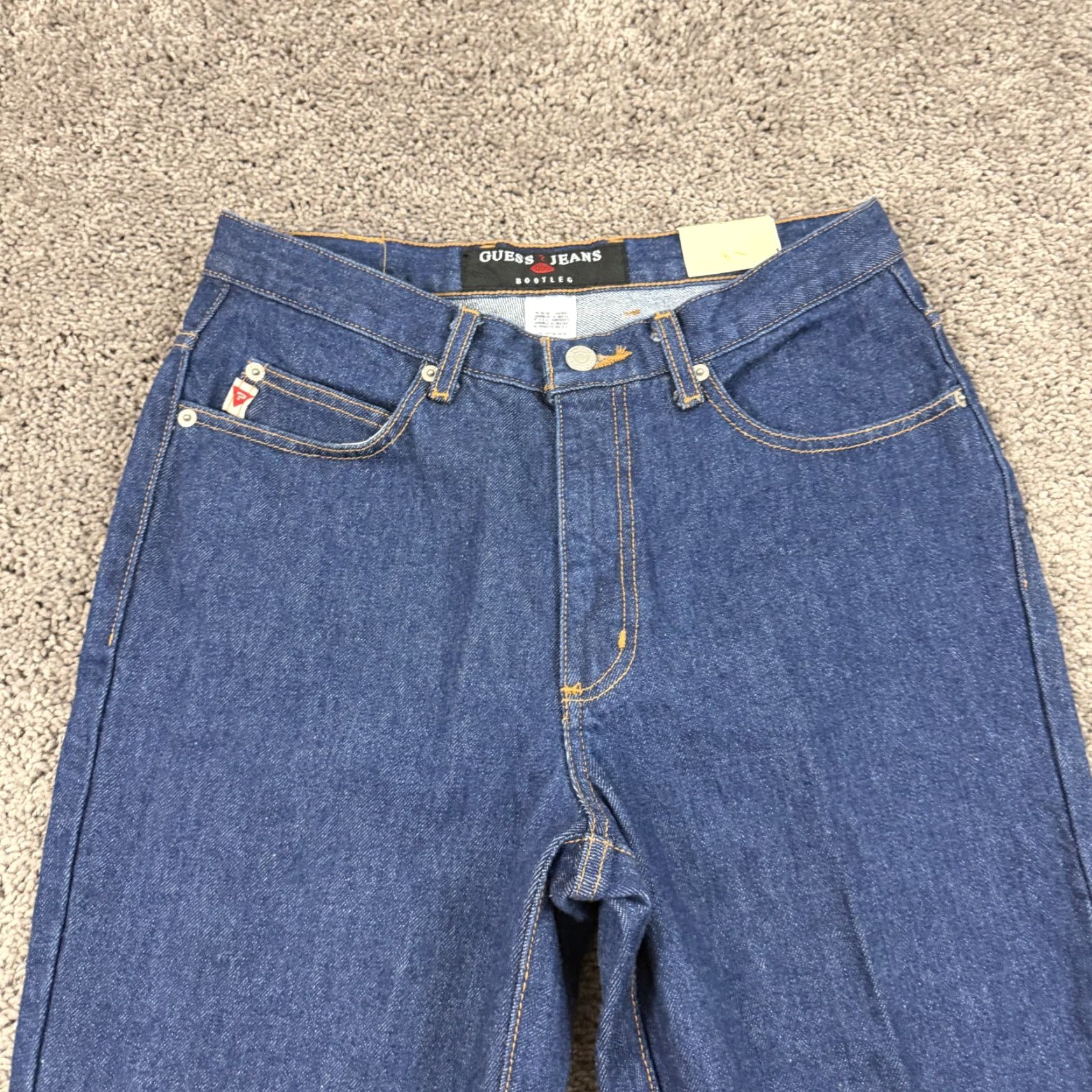 Guess VINTAGE GUESS Jeans Womens Boot Cut 31 Low Waist Dark Wash Denim 27x33 Blue 100% Cotton Regular Woman Jeans USA Logo Pockets Size 24" / US 00 / IT 34 - 2 Thumbnail