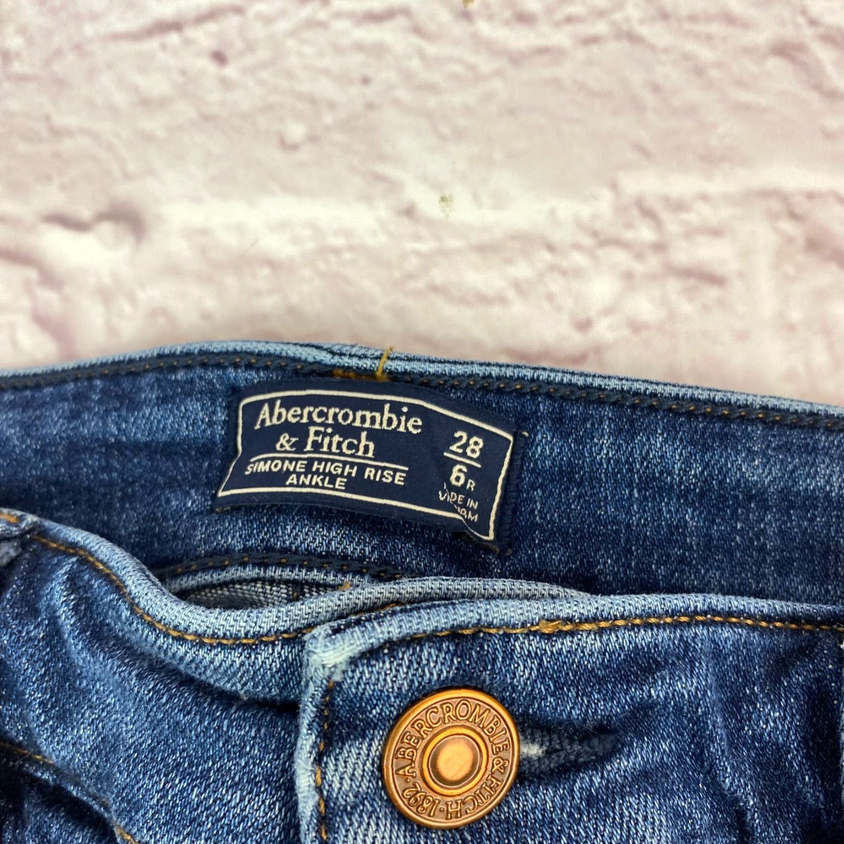 Abercrombie & Fitch Abercrombie & Fitch Juniors Teens Jeans 28/6 Simone High Rise Ankle Distressed Jeans Size 28" / US 6 / IT 42 - 4 Thumbnail