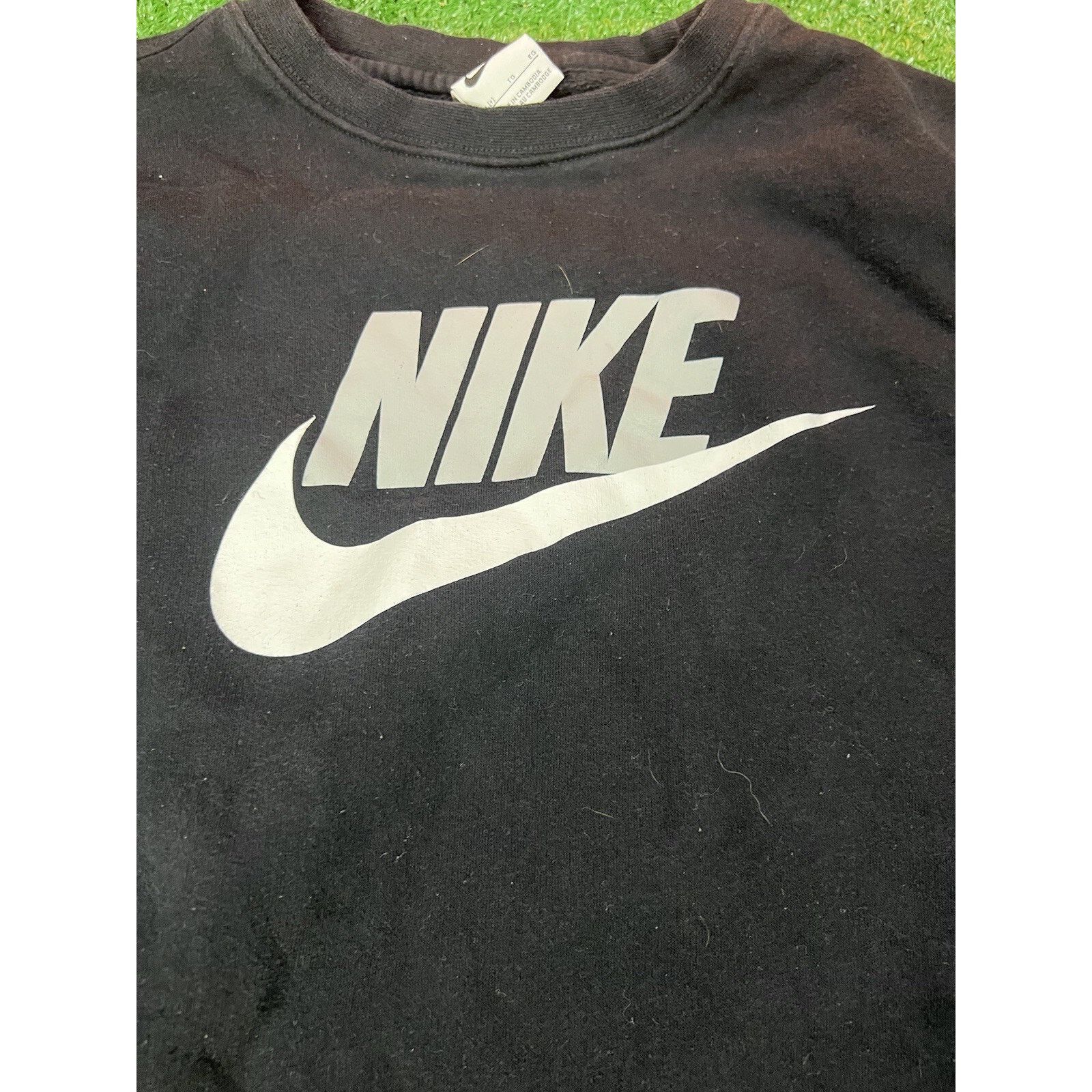 Nike Vintage Nike Y2K Black Crewneck Sweatshirt Big Logo SM Size US S / EU 44-46 / 1 - 3 Thumbnail