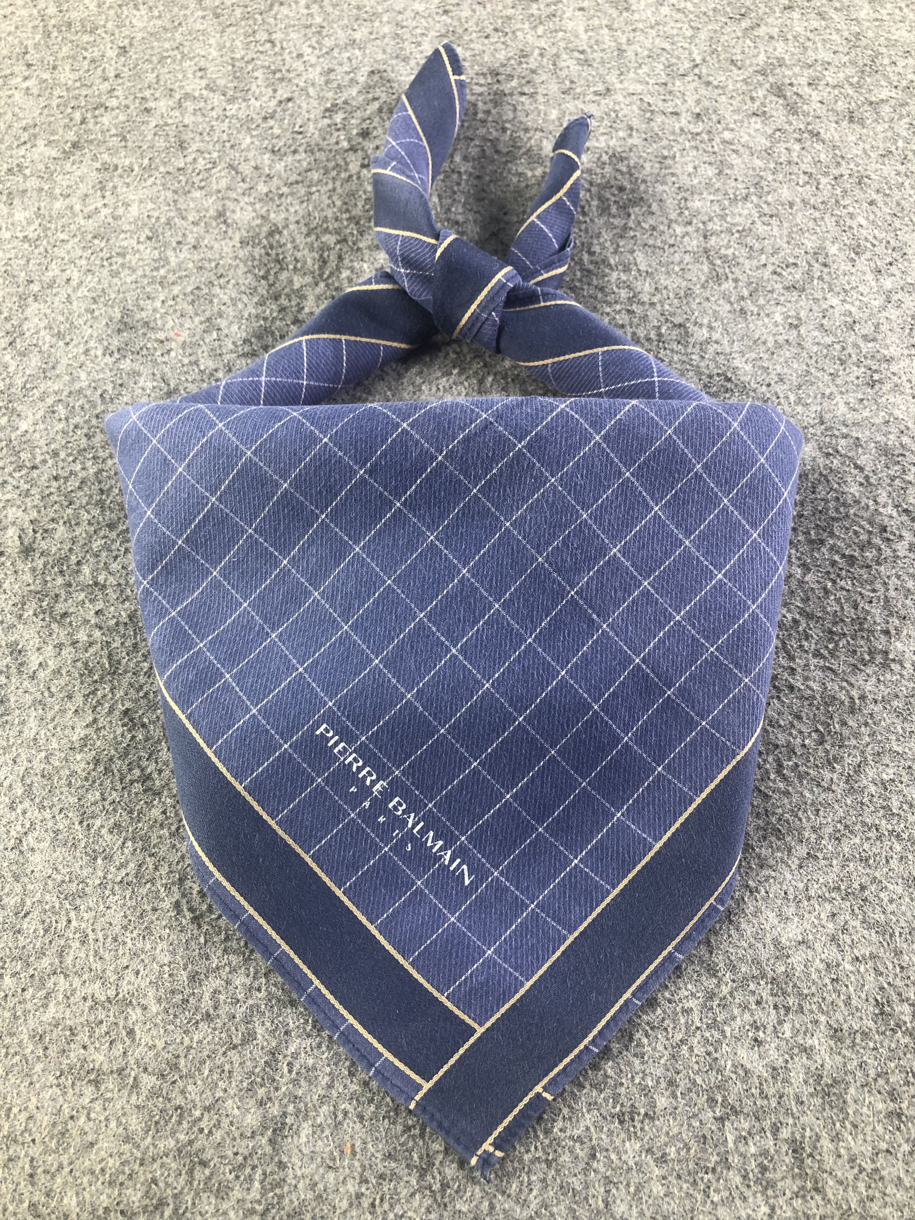 Pierre Balmain Pierre Balmain Handkerchief / Bandana / Neckerchief Size ONE SIZE - 1 Thumbnail