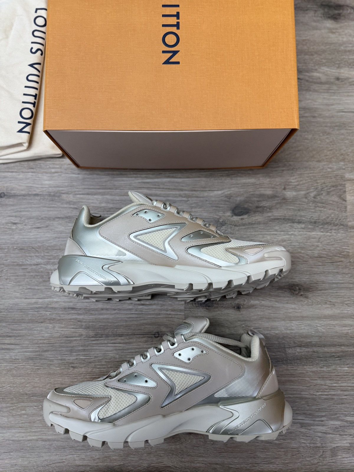 Louis Vuitton Louis Vuitton Beige Tactic Runners Size US 9.5 / EU 42-43 - 7 Thumbnail