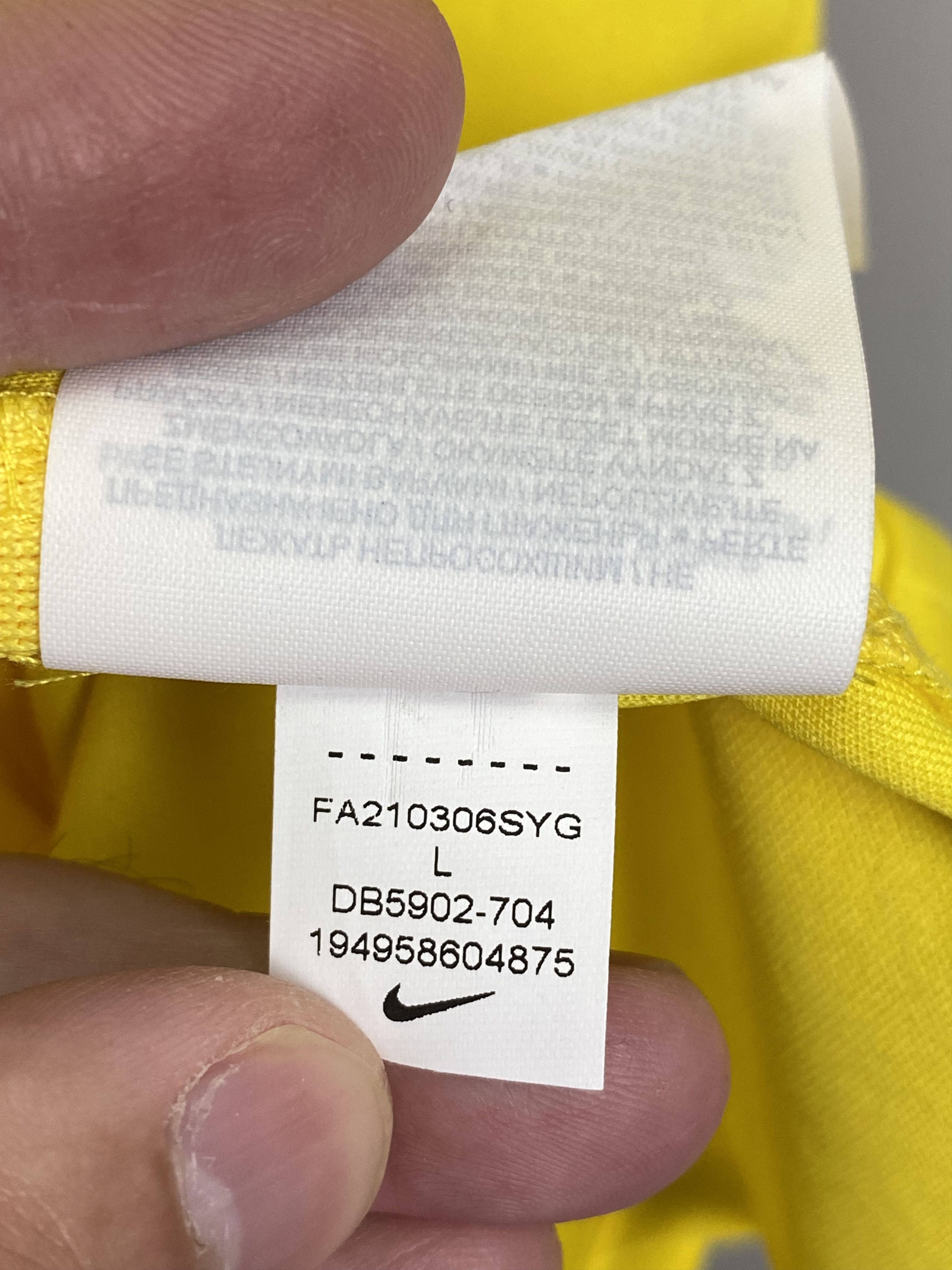 Nike LIVERPOOL NIKE 2021/22 THIRD FOOTBALL SOCCER JERSEY KIT Size US L / EU 52-54 / 3 - 8 Thumbnail