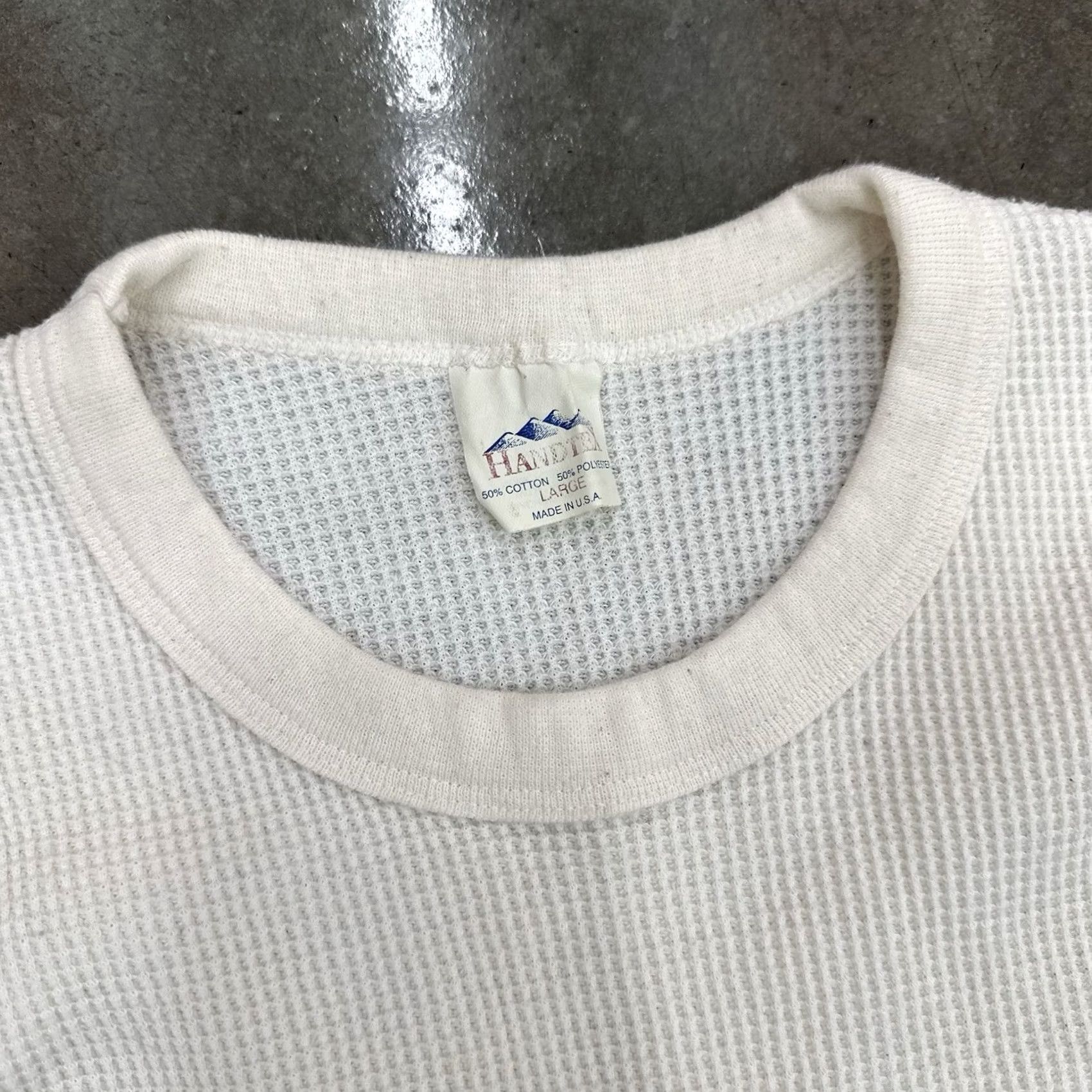 Vintage VINTAGE Handtex Thermal Shirt 50/50 Large 80s USA Mens Long Sleeve Crew Neck White 1980s 50/50 Blend 29" Length size L Size US L / EU 52-54 / 3 - 2 Thumbnail