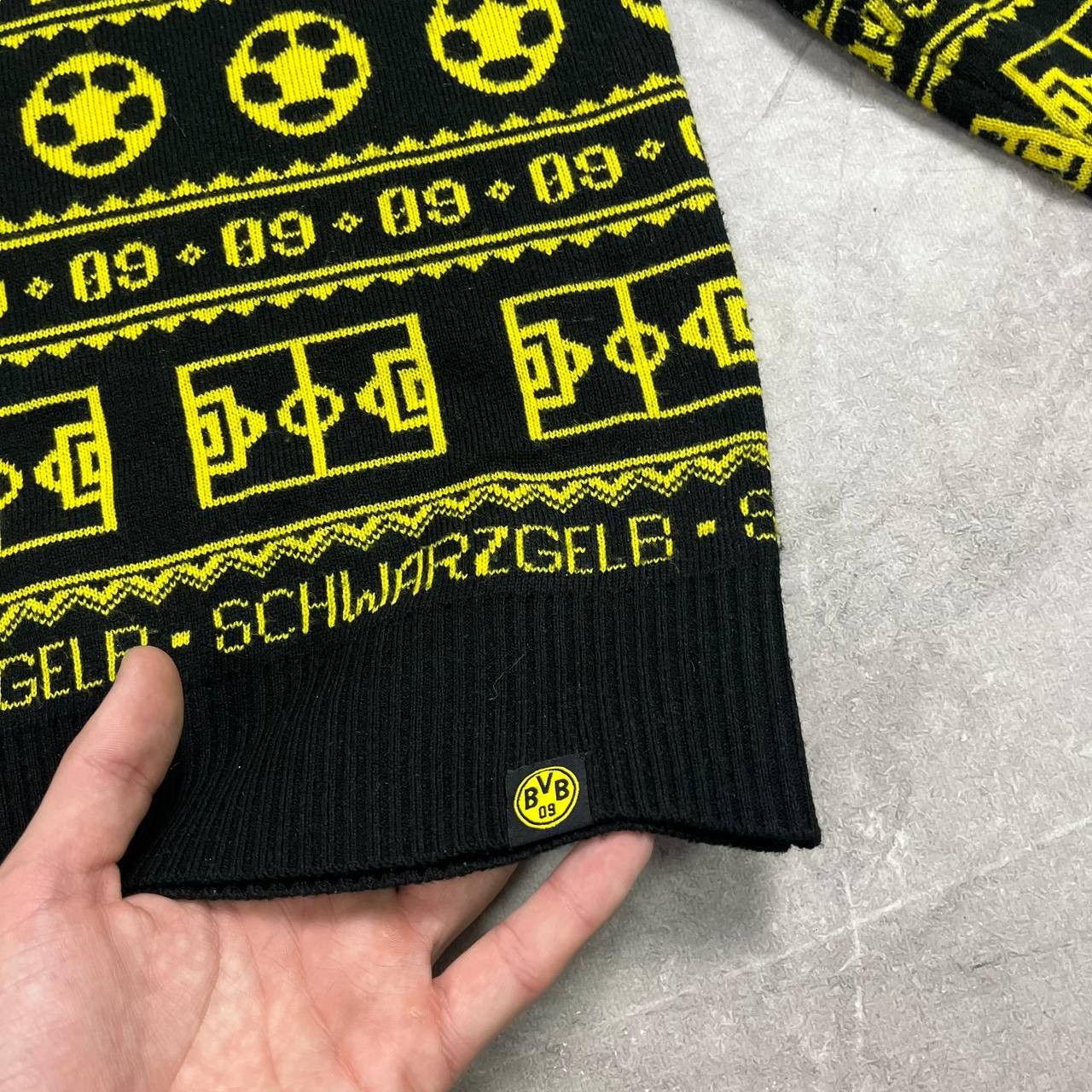 Vintage BVB Borussia Dortmund Sweater Monogram Sweater Mens Size XL Size US XL / EU 56 / 4 - 6 Thumbnail