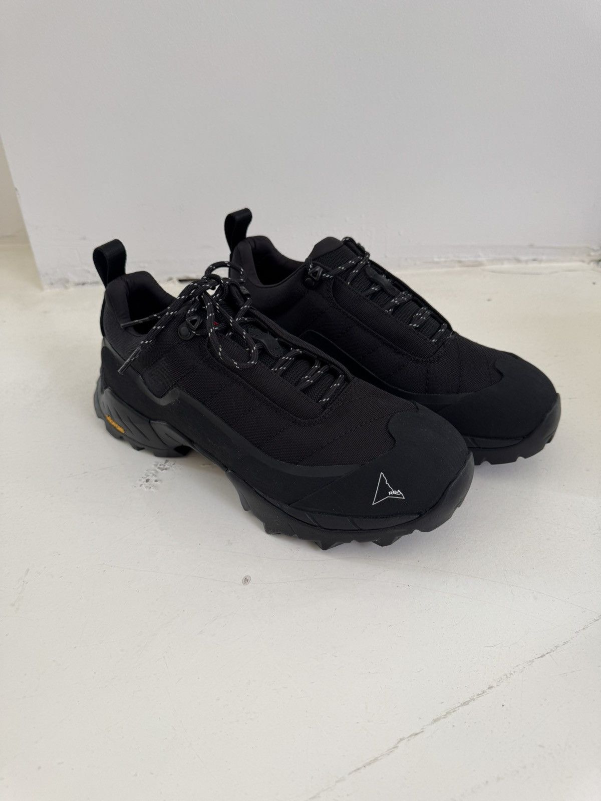 ROA ROA Black Katharina Low-top Shoes Size US 10 / EU 43 - 1 Thumbnail