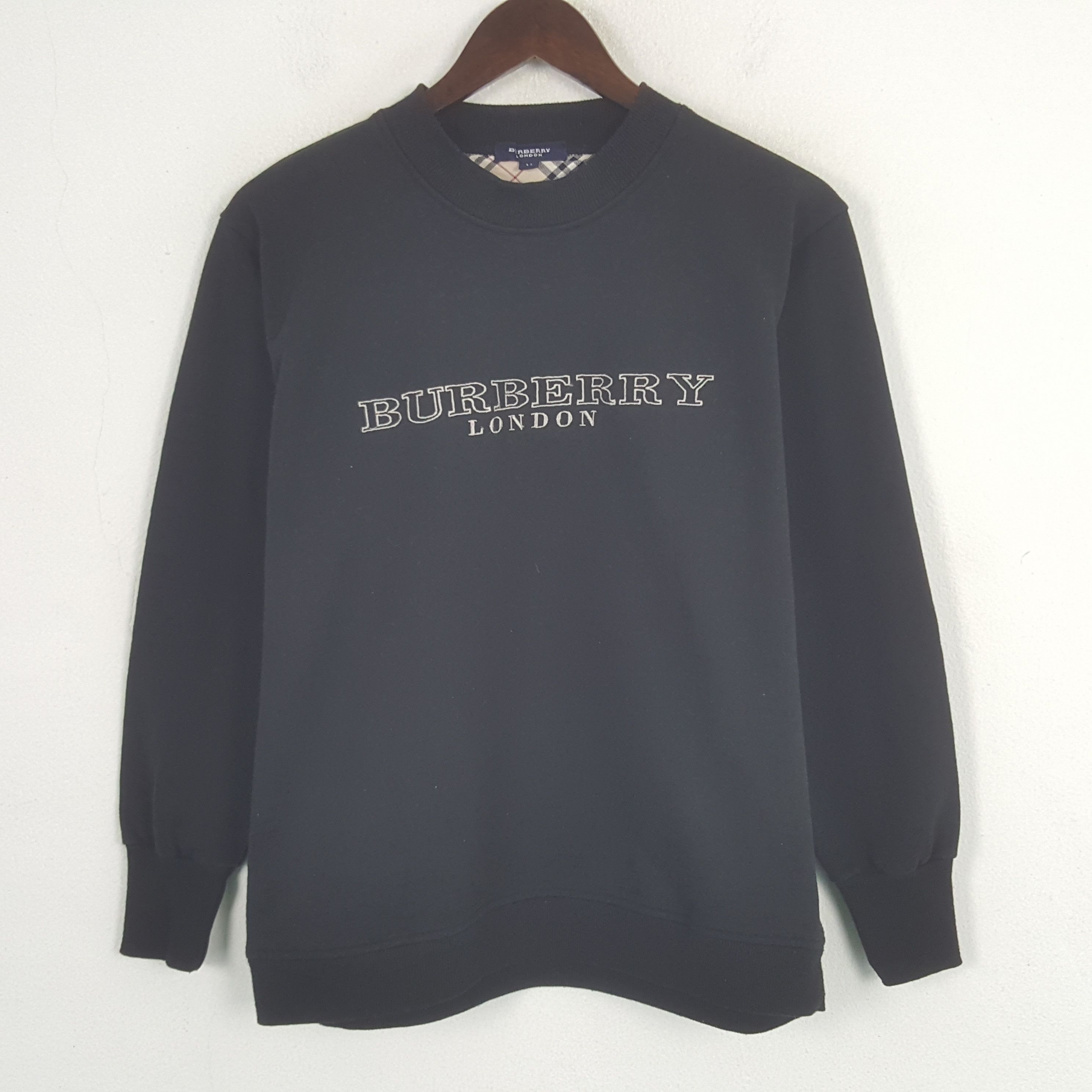 Burberry × Vintage Vintage Burberry London Embroidery Sweatshirt Size US S / EU 44-46 / 1 - 1 Thumbnail